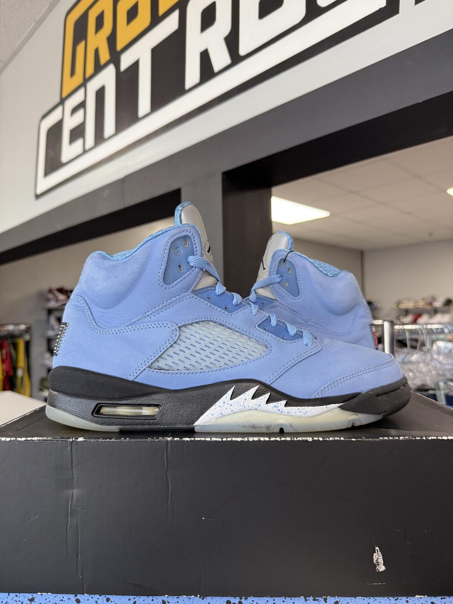 Jordan 5 "UNC" Used Size 11