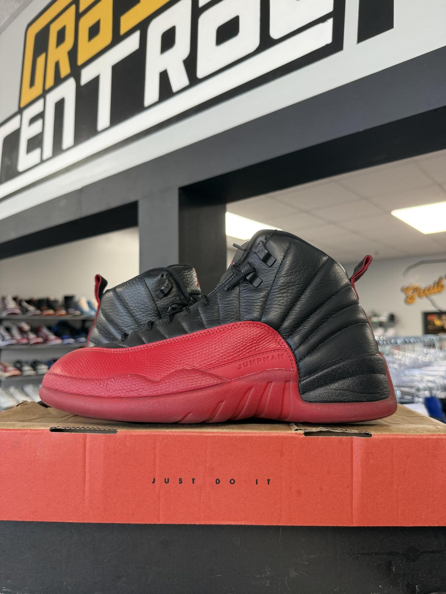 Jordan 12 "Flu Game" Used Size 9