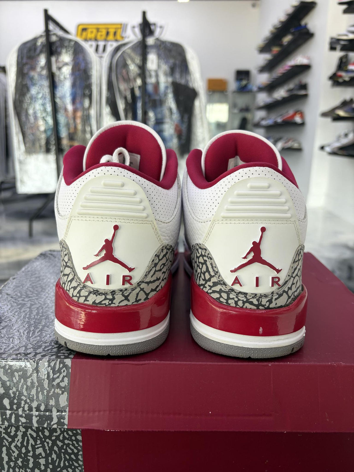 Jordan 3 "Cardinal" Used Size 8.5