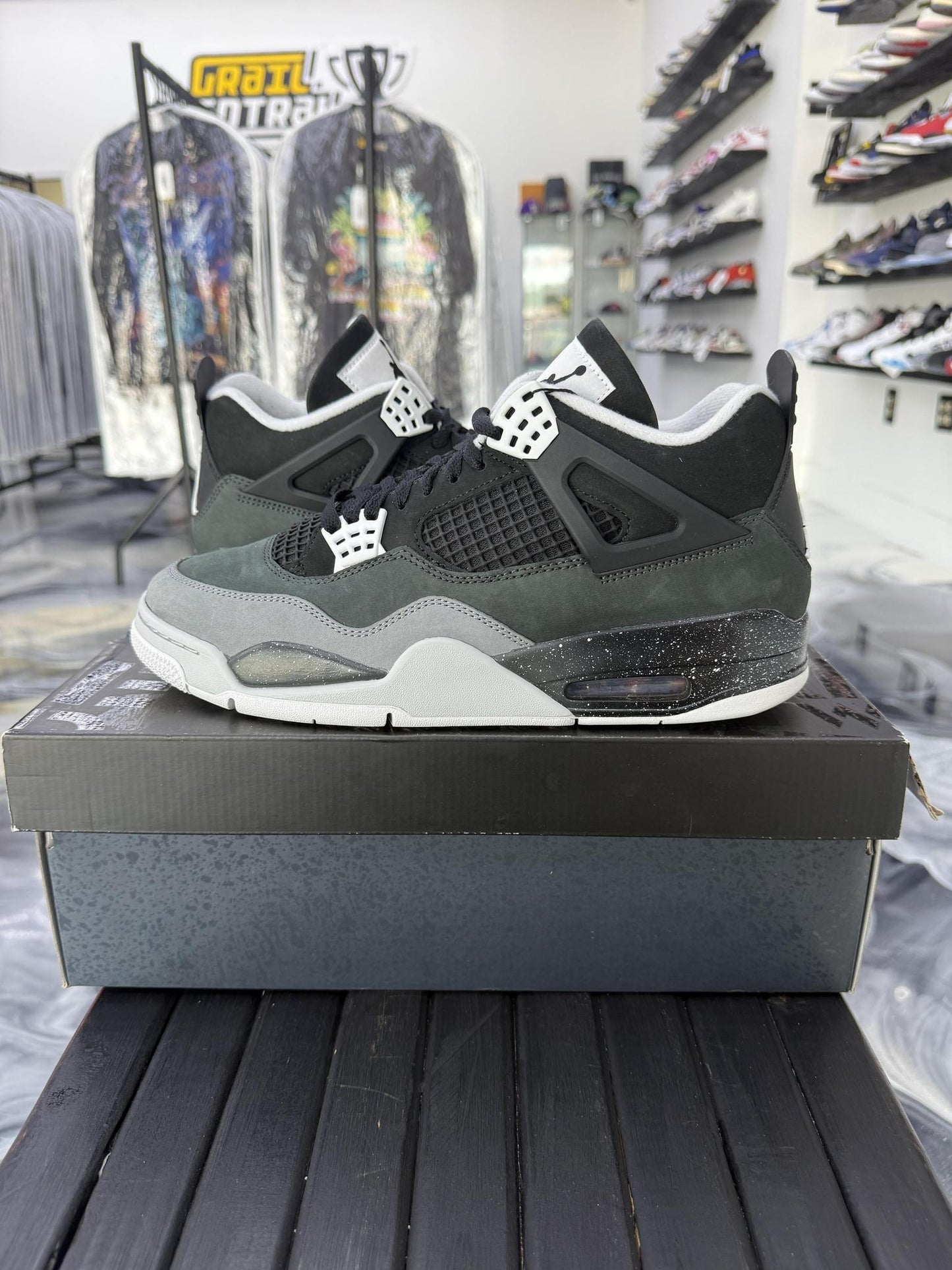 Jordan 4 "Fear" Used Size 10.5