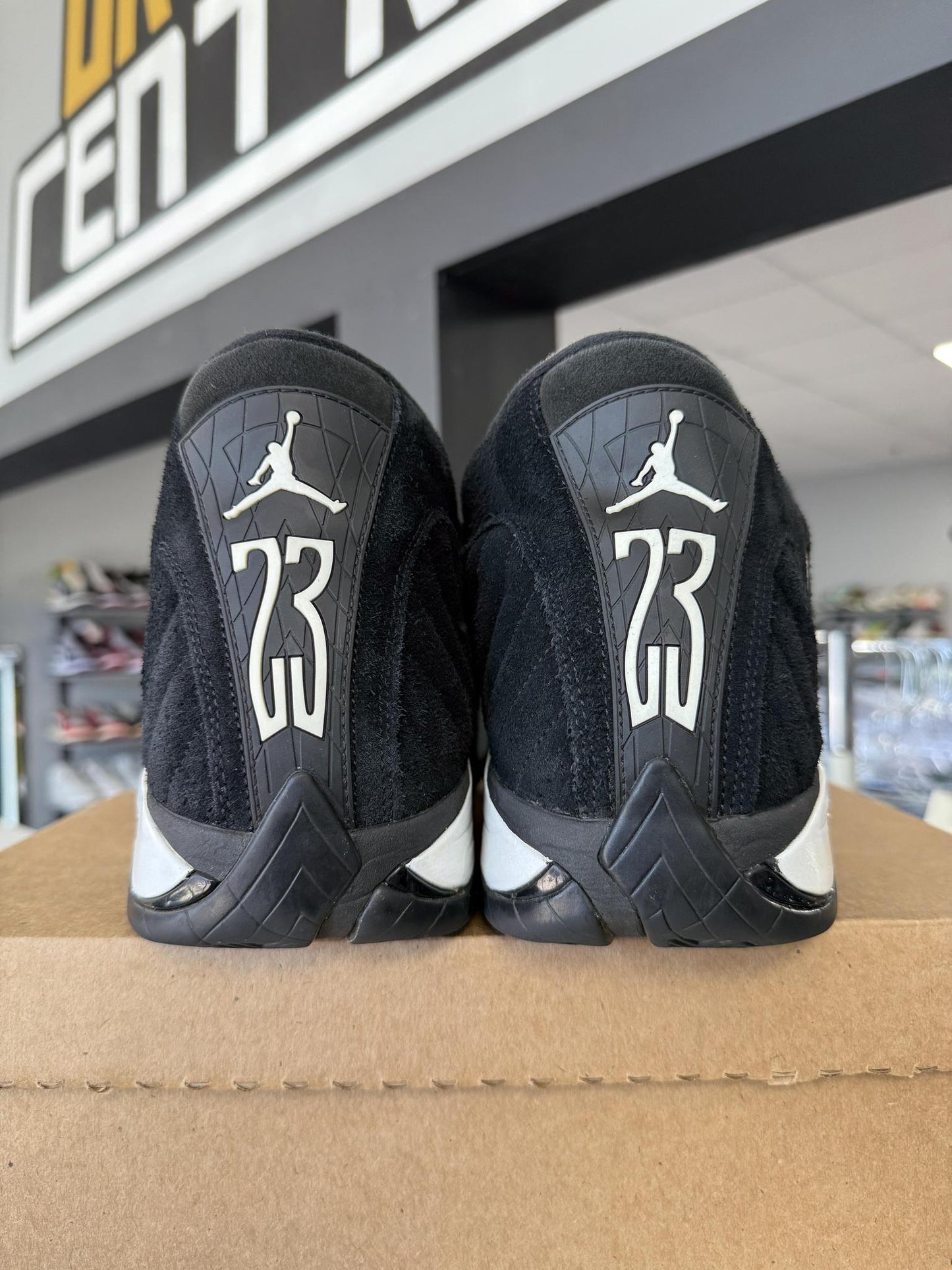 Jordan 14 "Black White" Used Size 13