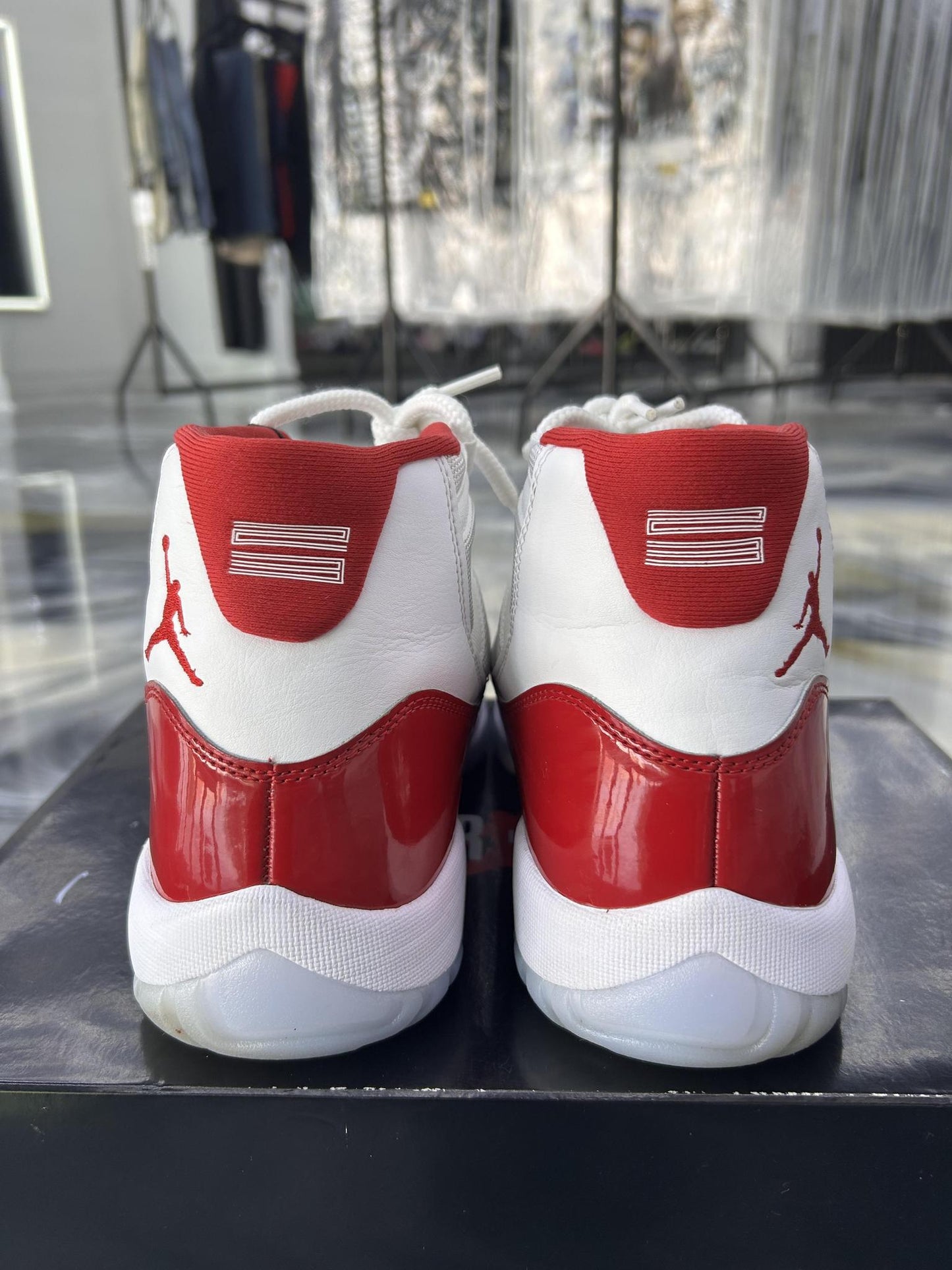 Jordan 11 "Cherry" Used Size 11