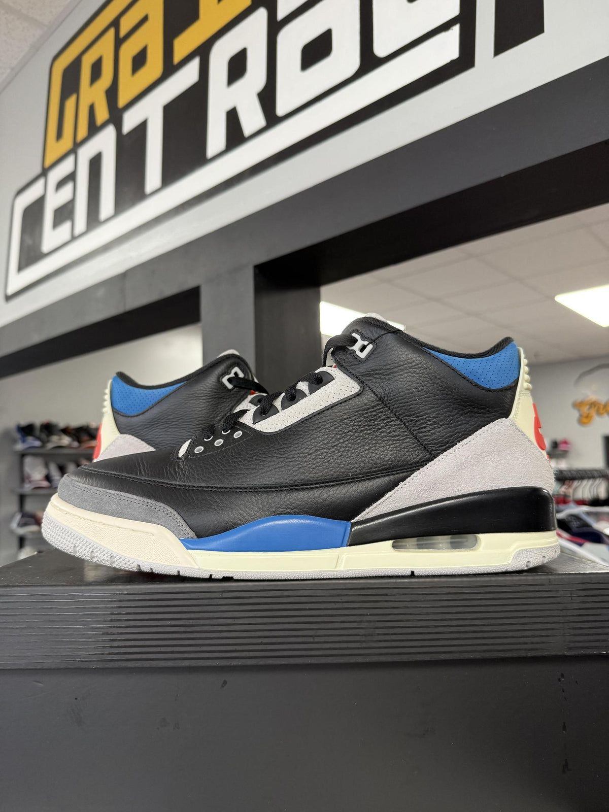 Jordan 3 "Rare Air" Used Size 13