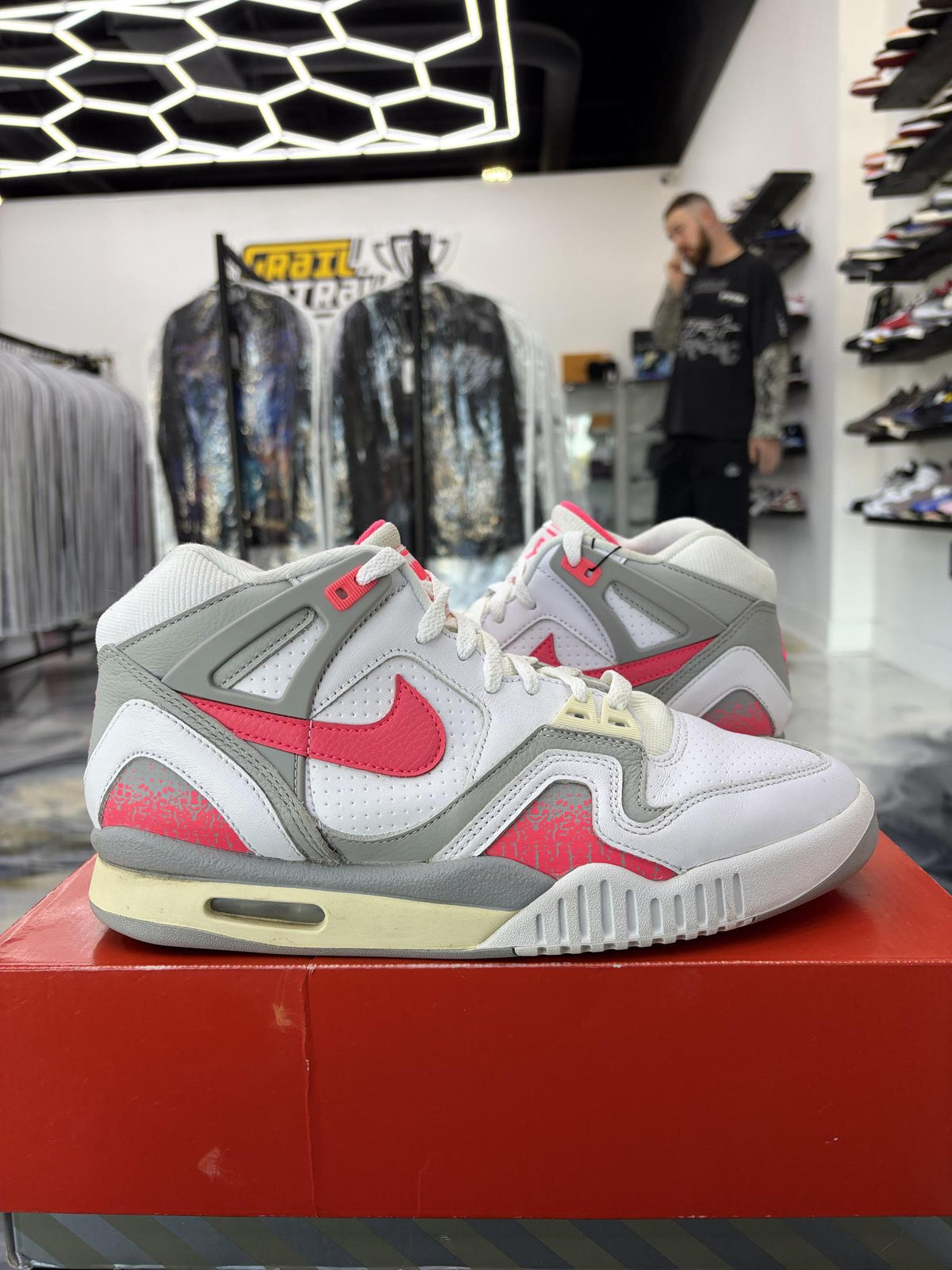 Nike Air Tech Challenge II "Racer Pink" Used Size 9.5
