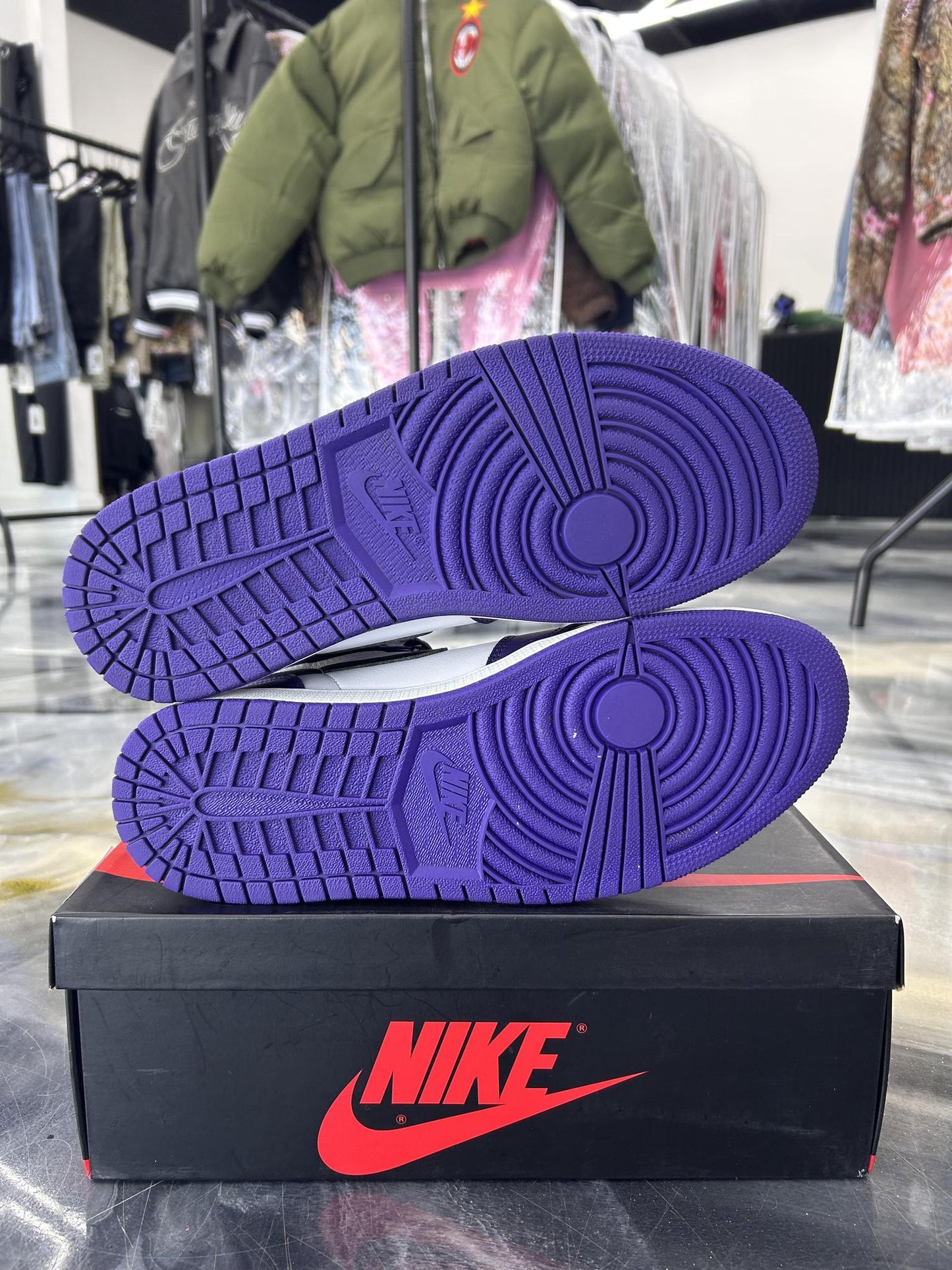 Jordan 1 "Court Purple 2.0" Used Size 9.5