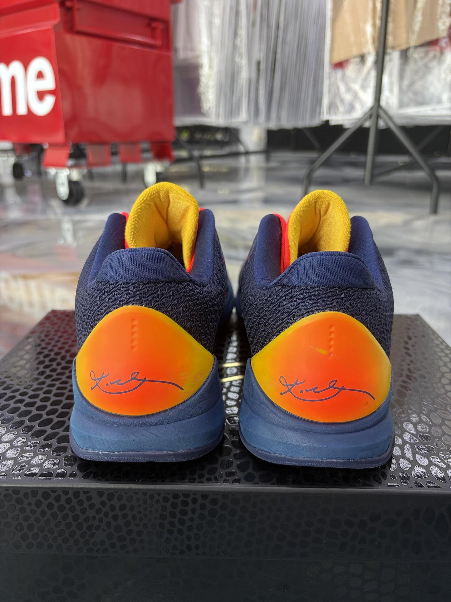Kobe 5 Caitlin Clark "Fever" Used Size 10