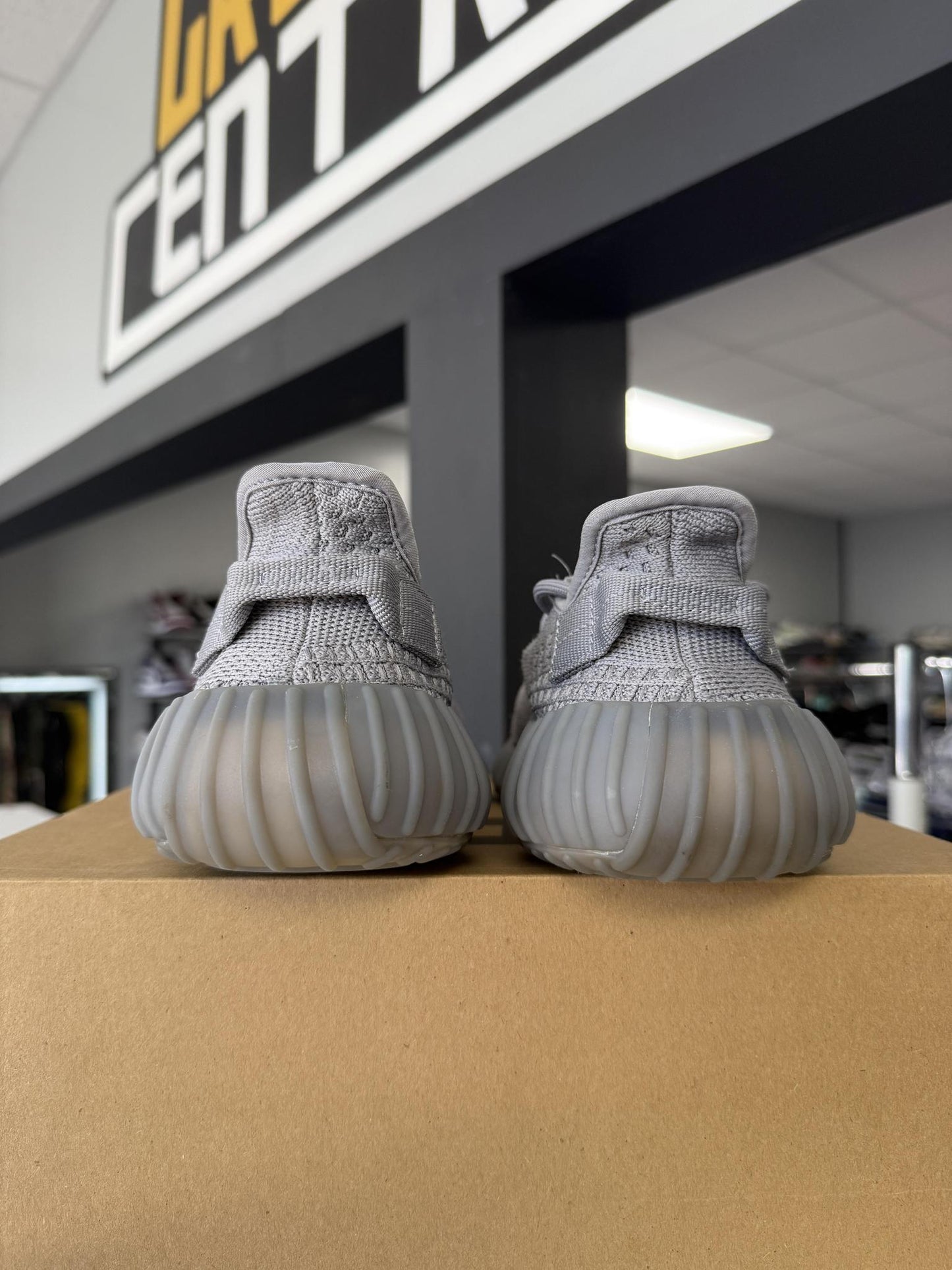 Yeezy 350 V2 "Steel Grey" Used Size 5.5Y/7W
