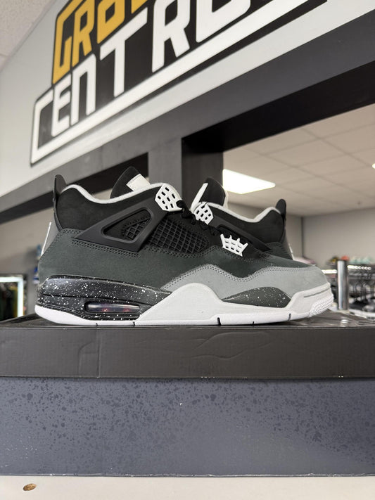 Jordan 4 "Fear" Used Size 11
