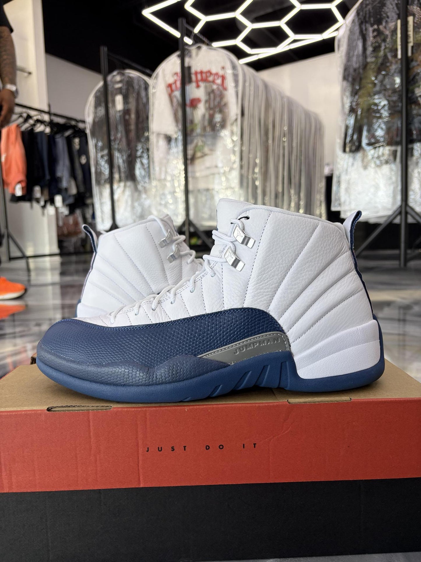 Jordan 12 "French Blue" Used Size 10.5