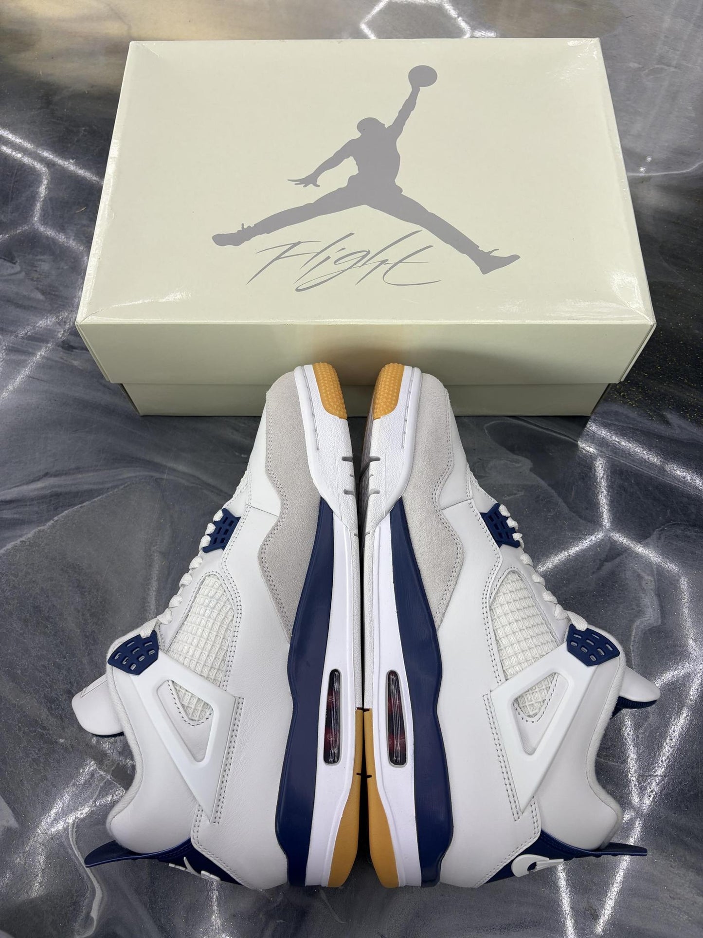 Jordan 4 SB "Navy" Used Size 11