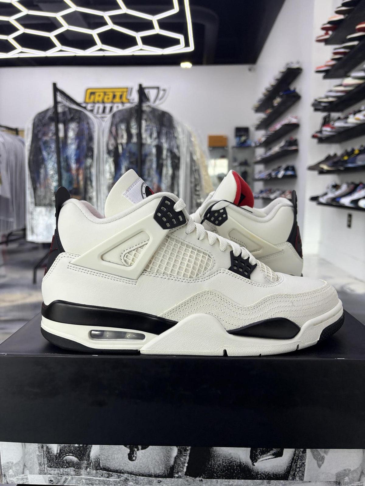 Jordan 4 "Flight Club" Used Size 10