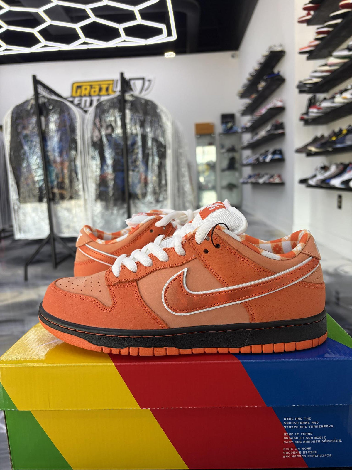 Nike SB Dunk Low "Orange Lobster" Used Size 8.5