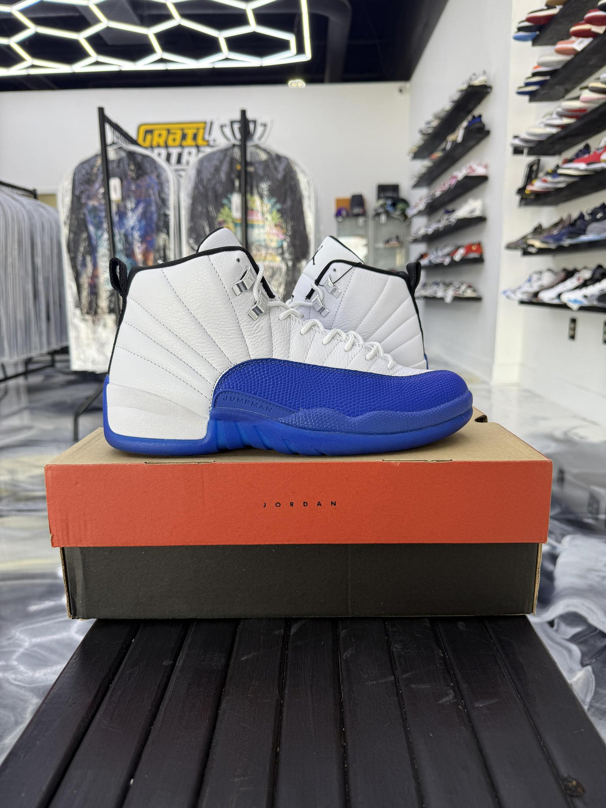 Jordan 12 "Blueberry" Used Size 10