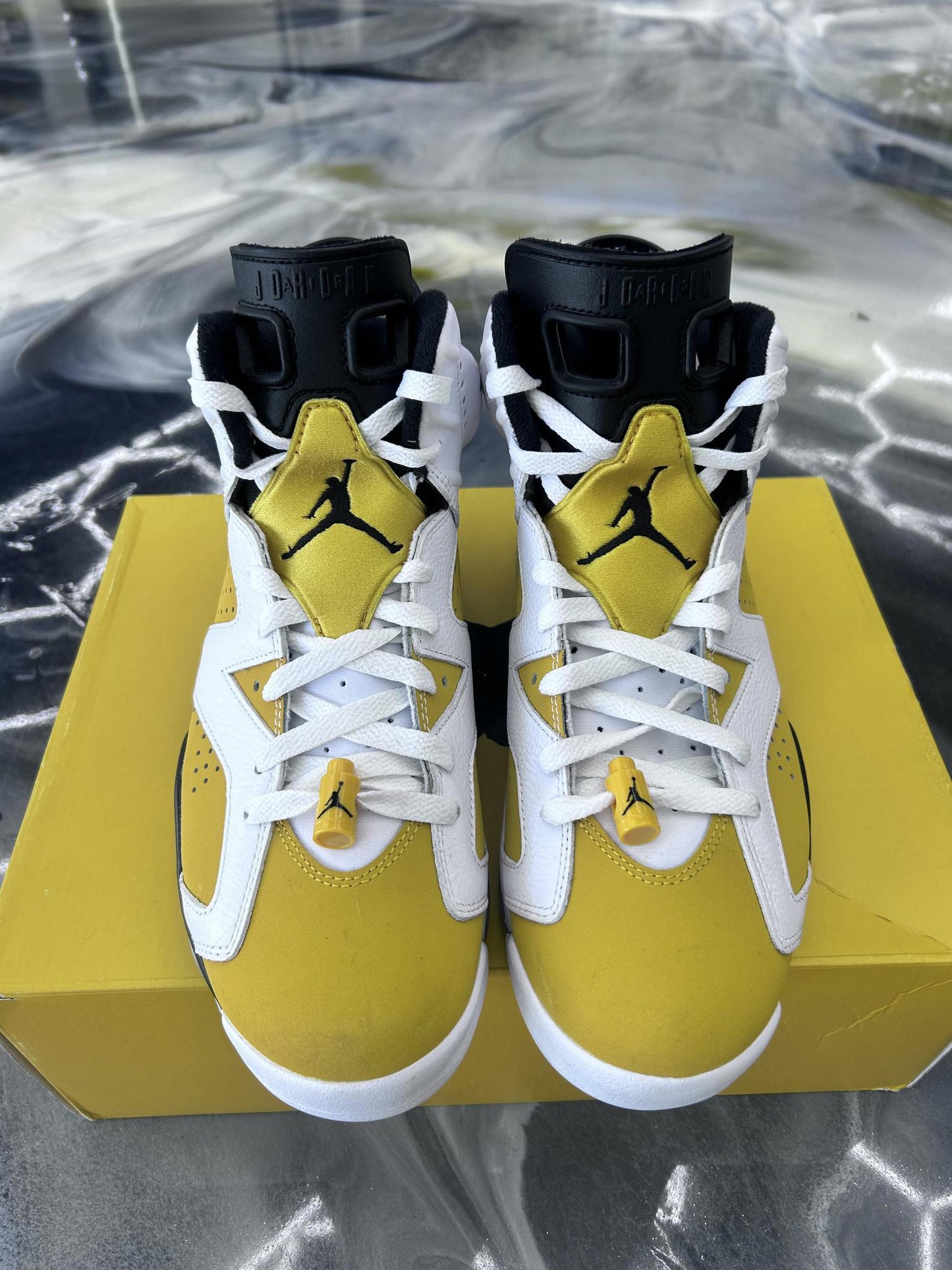 Jordan 6 "Yellow Ochre" Used Size 10
