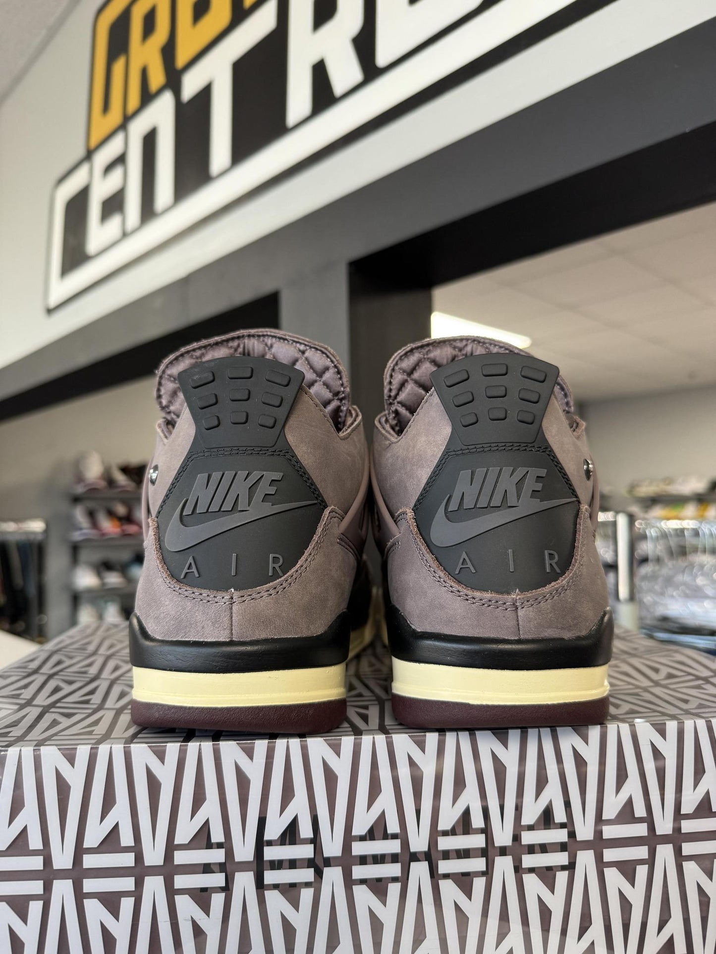 Jordan 4 "A Ma Maniere" Used Size 10.5