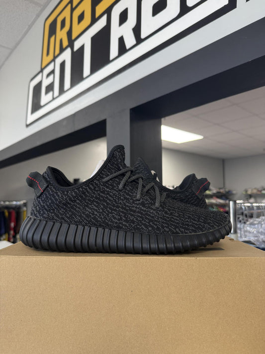 Yeezy 350 "Pirate Black" Used Size 10