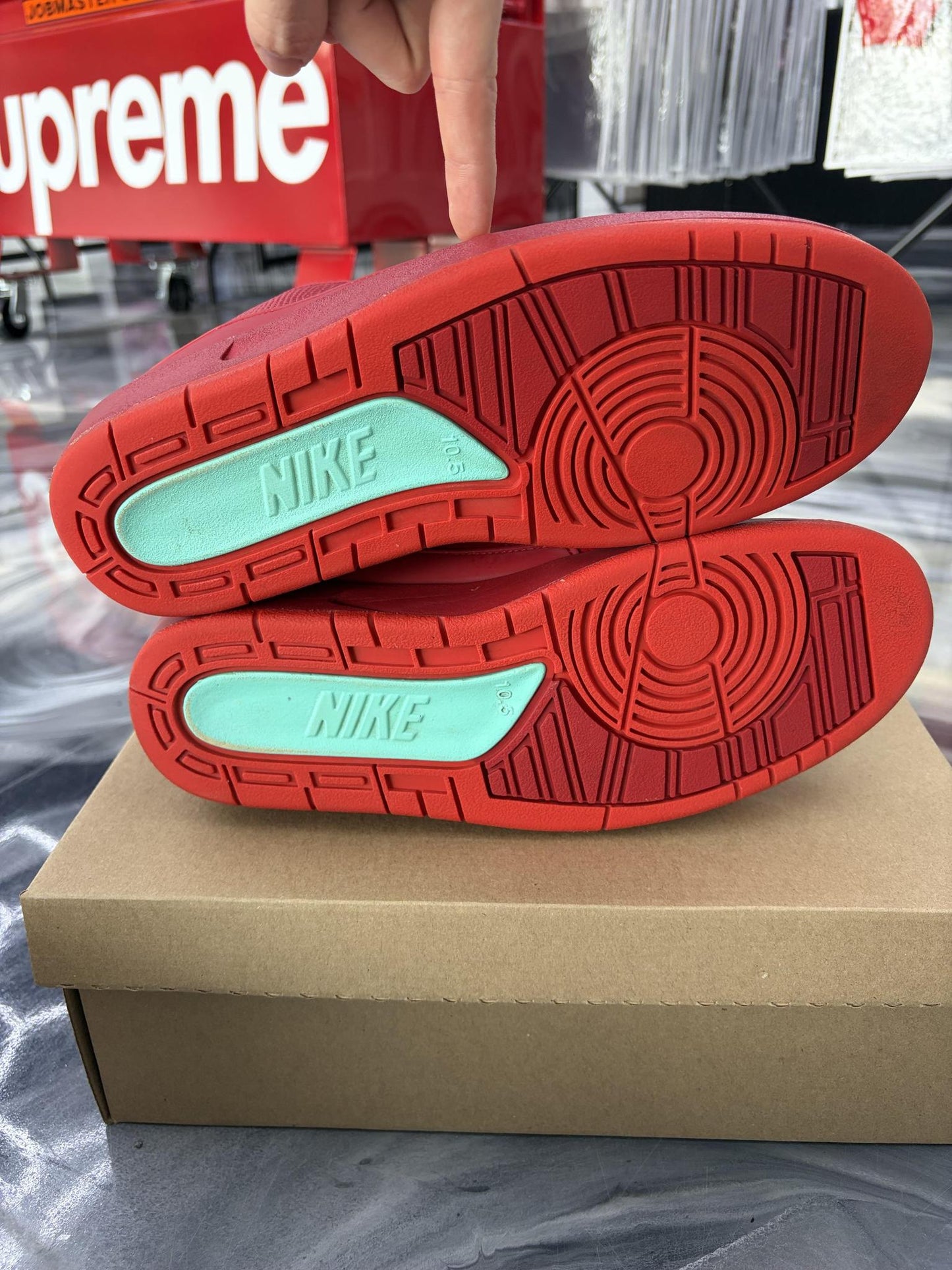 Jordan 2 Retro Low "Gym Red" Used Size 10.5