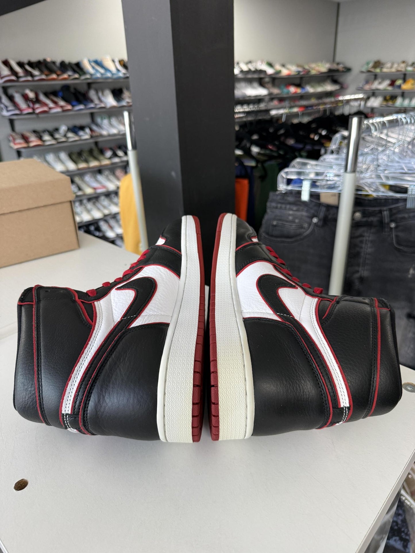 Jordan 1 "Bloodline" Used Size 12