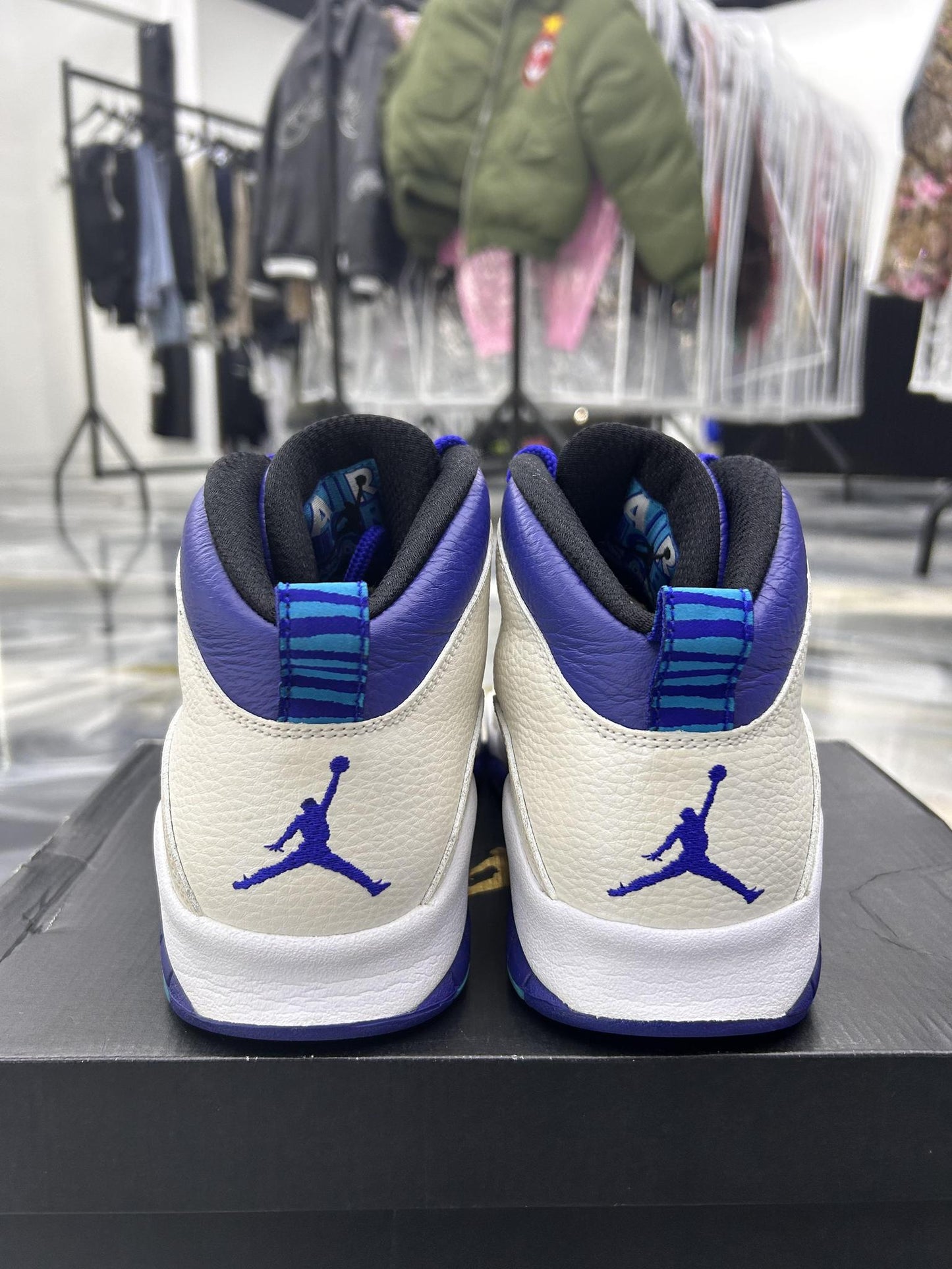 Jordan 10 "Charlotte" Used Size 9