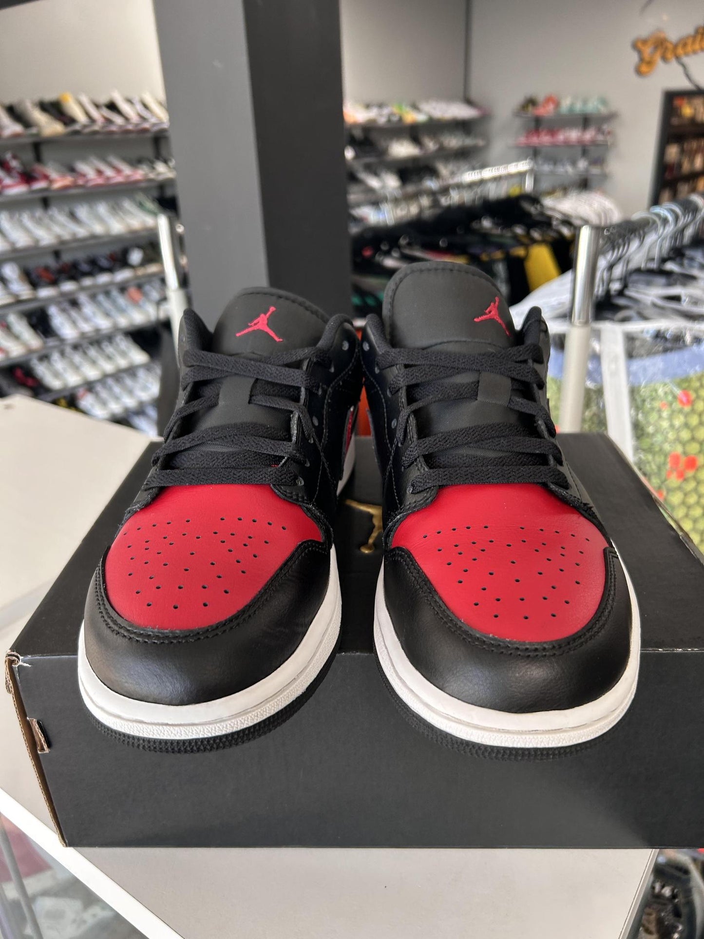 Jordan 1 Low "Reverse Bred" Used Size 10