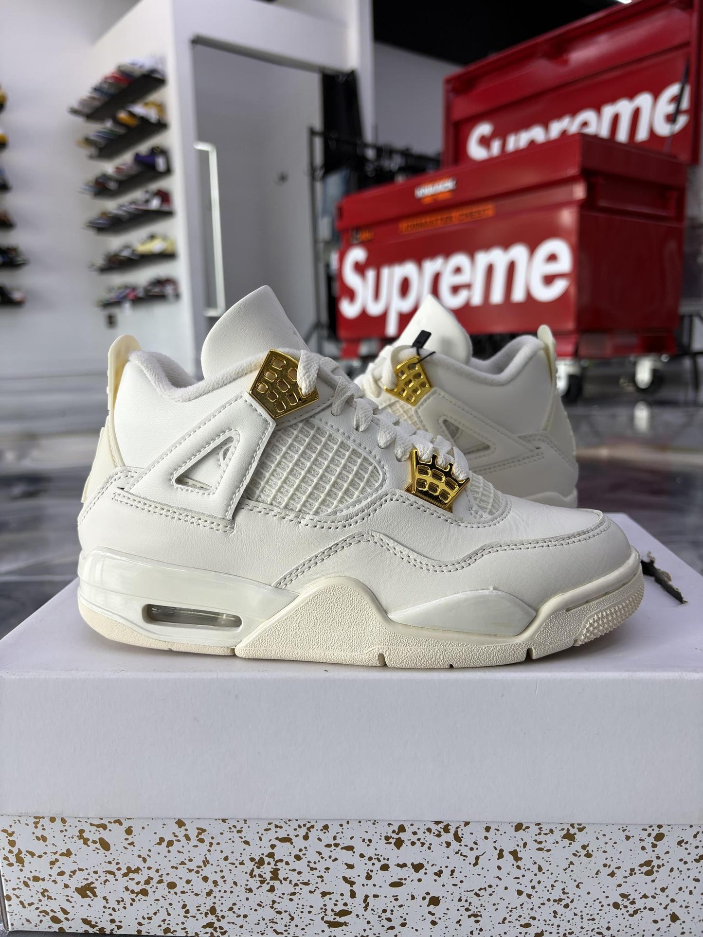 Jordan 4 "Metallic Gold" Used Size 3.5Y/5W