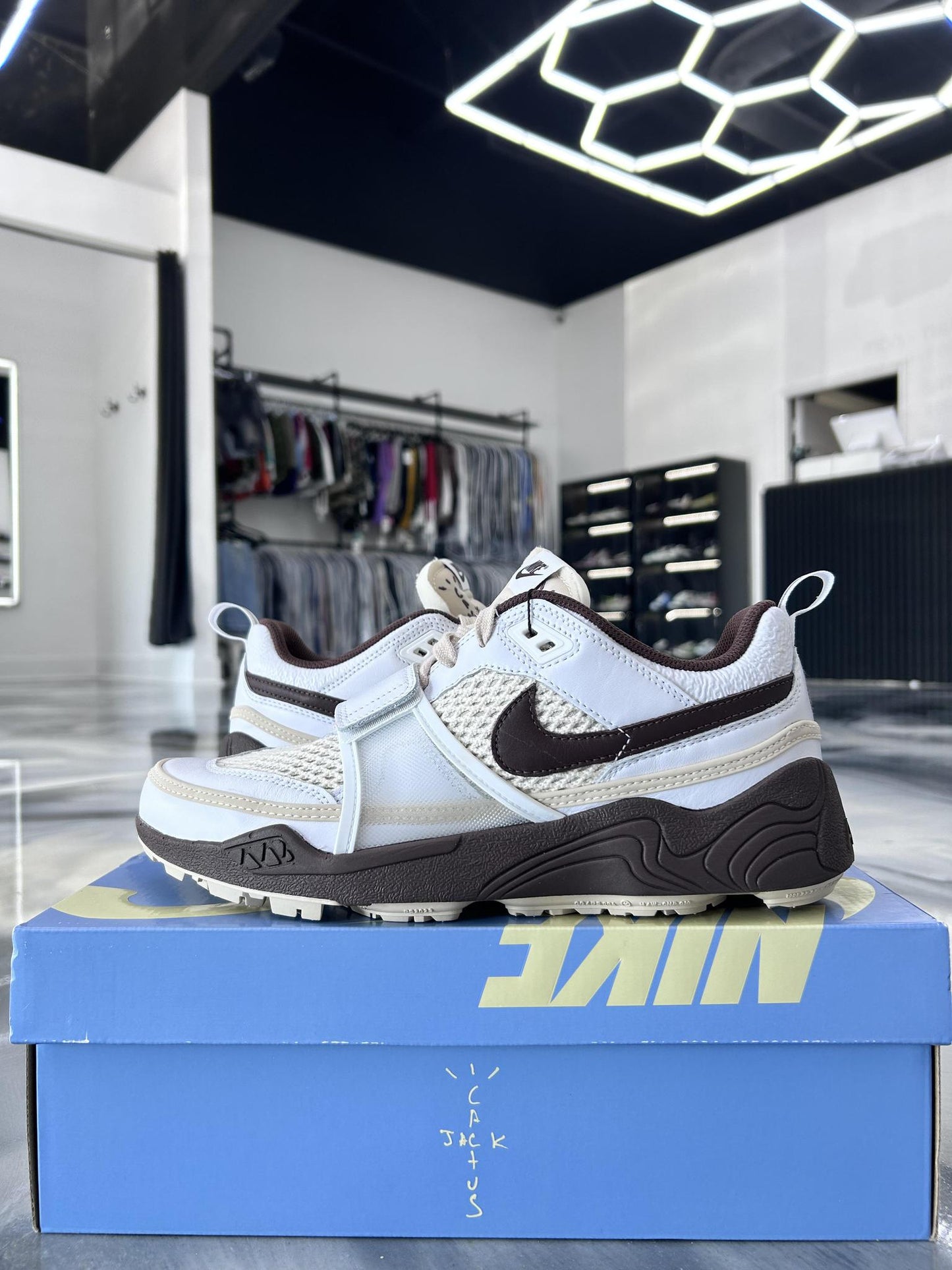 Nike Field Jaxx "Chocolate" Used Size 9.5