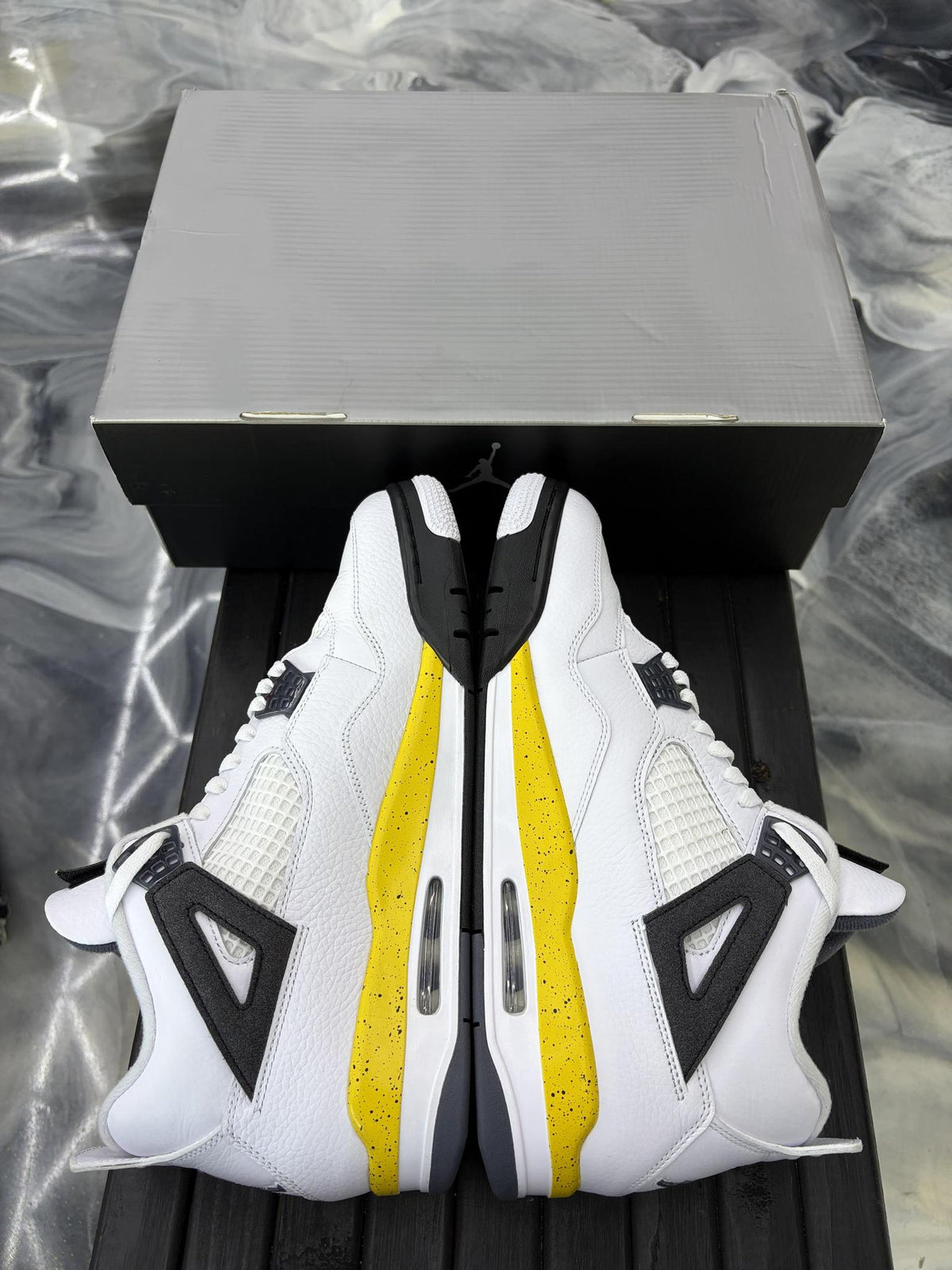 Jordan 4 "Tour Yellow" Used Size 12