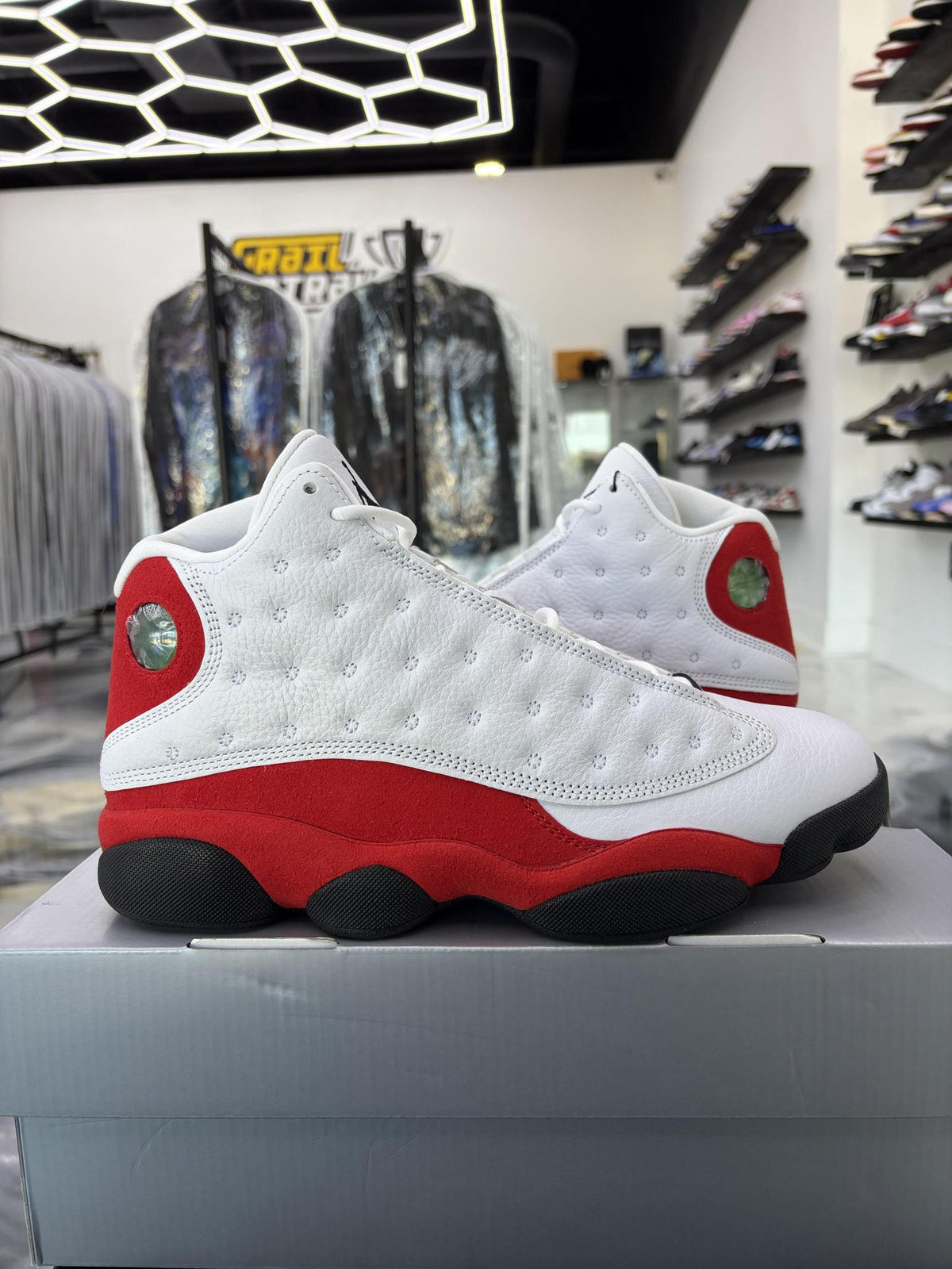 Jordan 13 "Cherry" Used Size 9