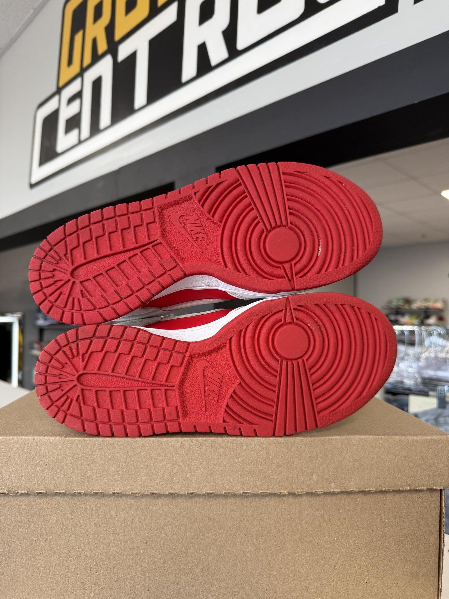 Nike Dunk Low "Gym Red" Used 6Y/7.5W