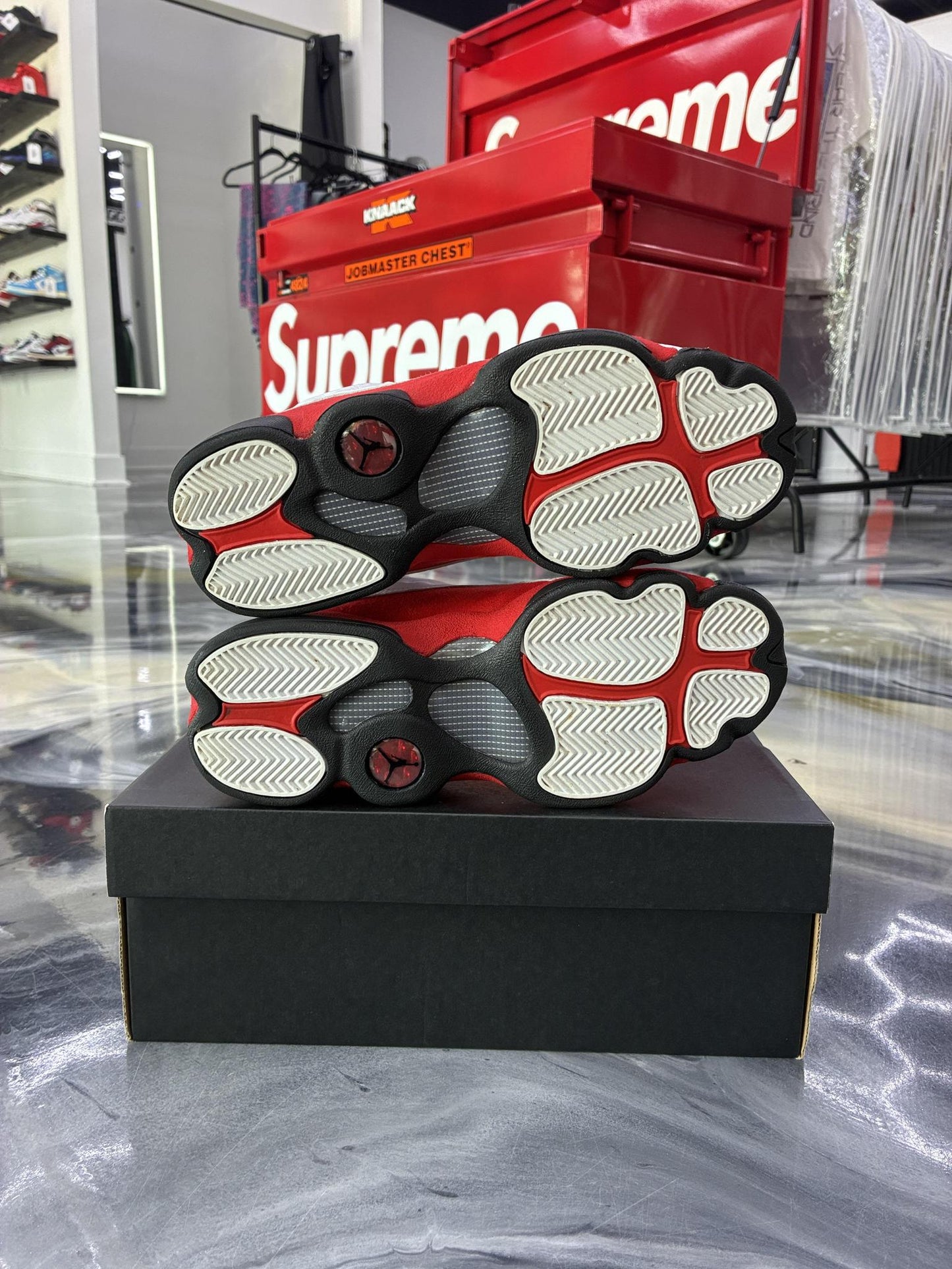 Jordan 13 'Chicago" Used Size 7Y/8.5W