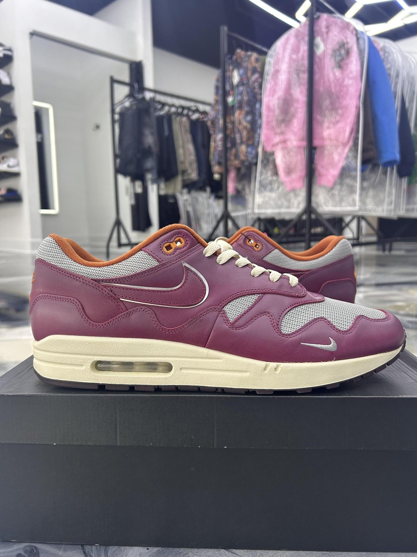 Nike x Patta Air Max 1 "Burgundy" Used Size 15