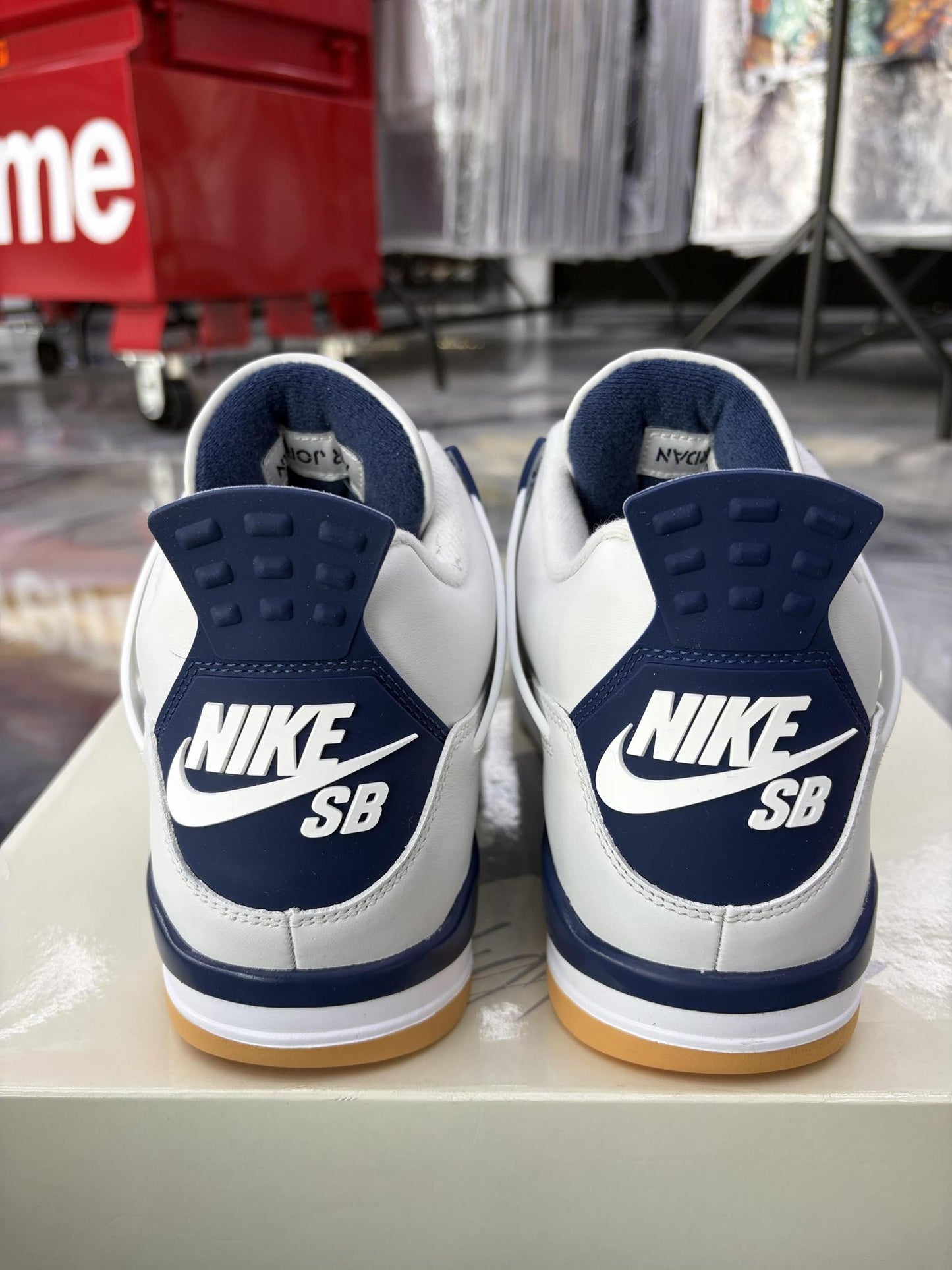 Jordan 4 SB "Navy" Used Size 11