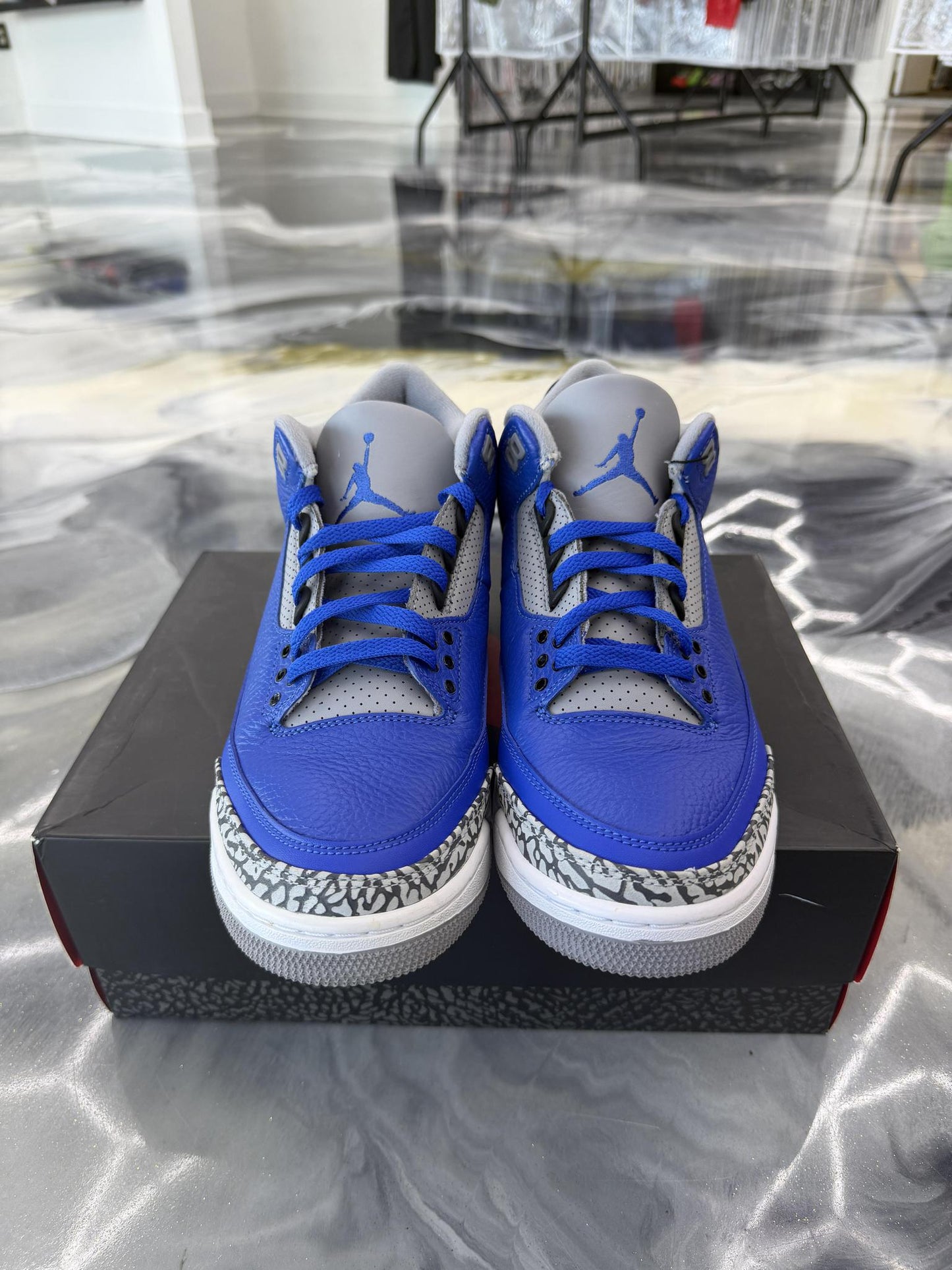 Jordan 3 "Varsity Royal" Used Size 10