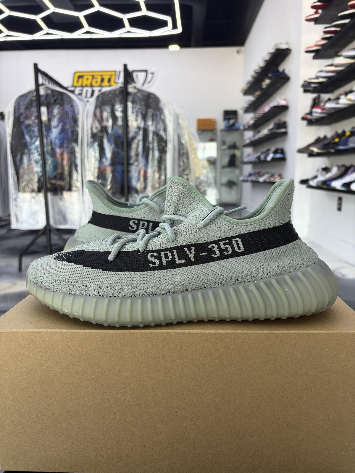 Yeezy 350 V2 "Salt" Used Size 10.5