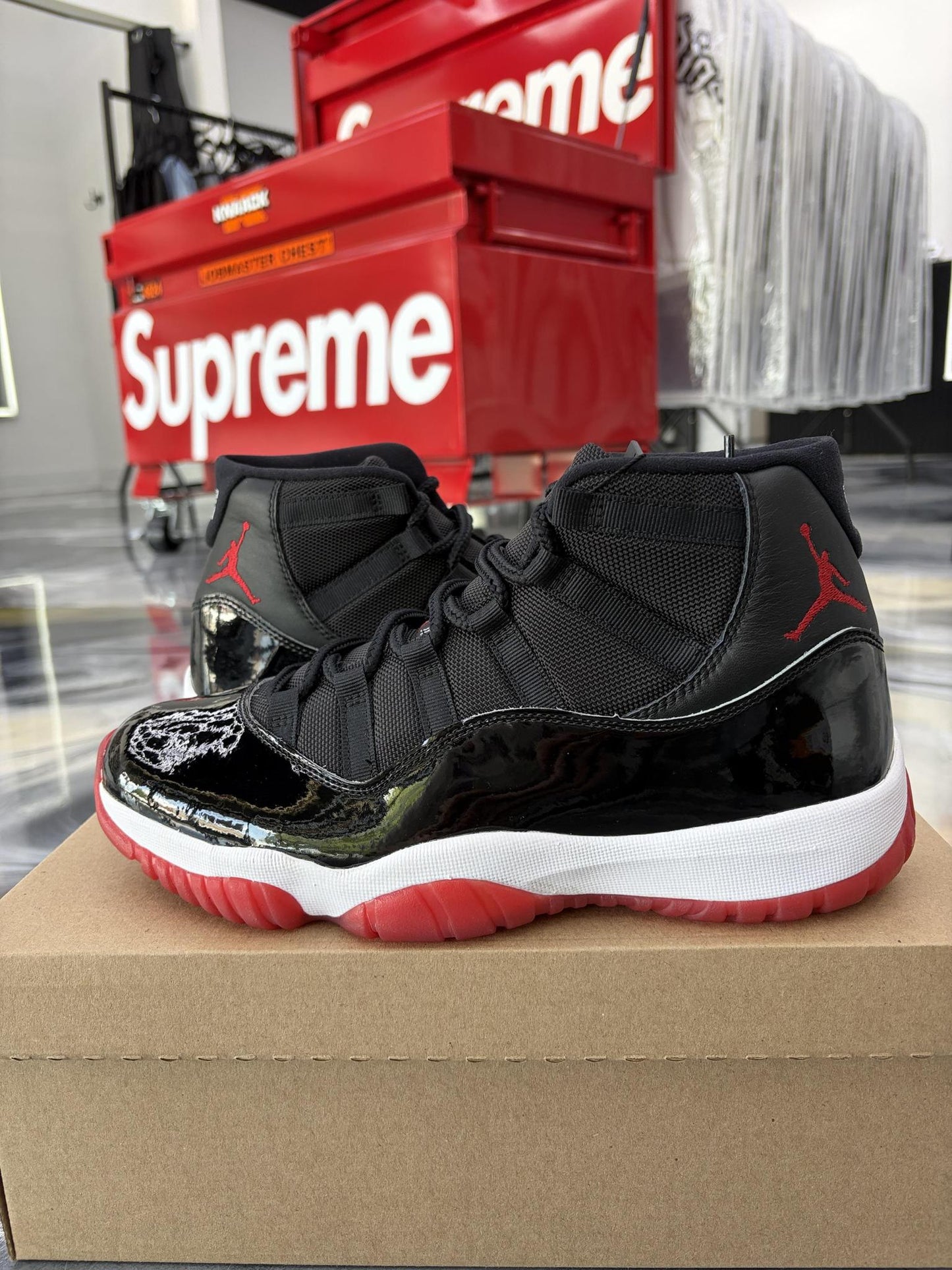 Jordan 11 "Bred" Used Size 9.5