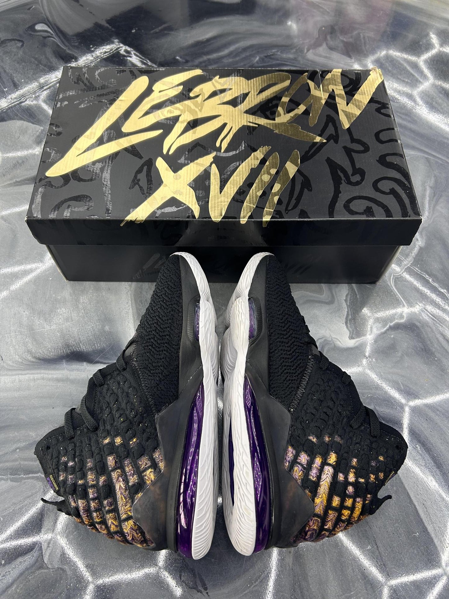 Lebron 17 "Lakers" Used Size 9.5