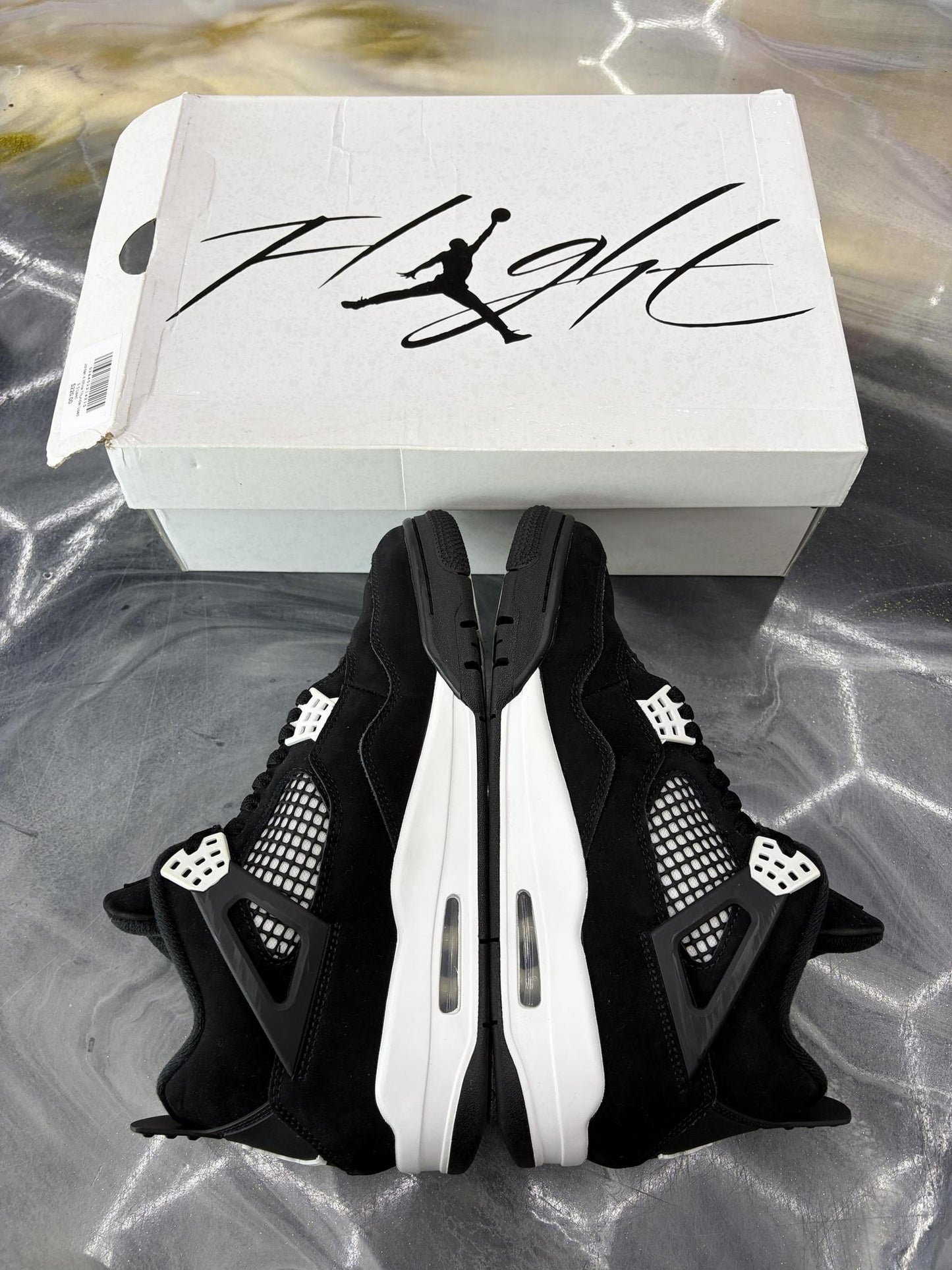 Jordan 4 "White Thunder" Used Size 9.5