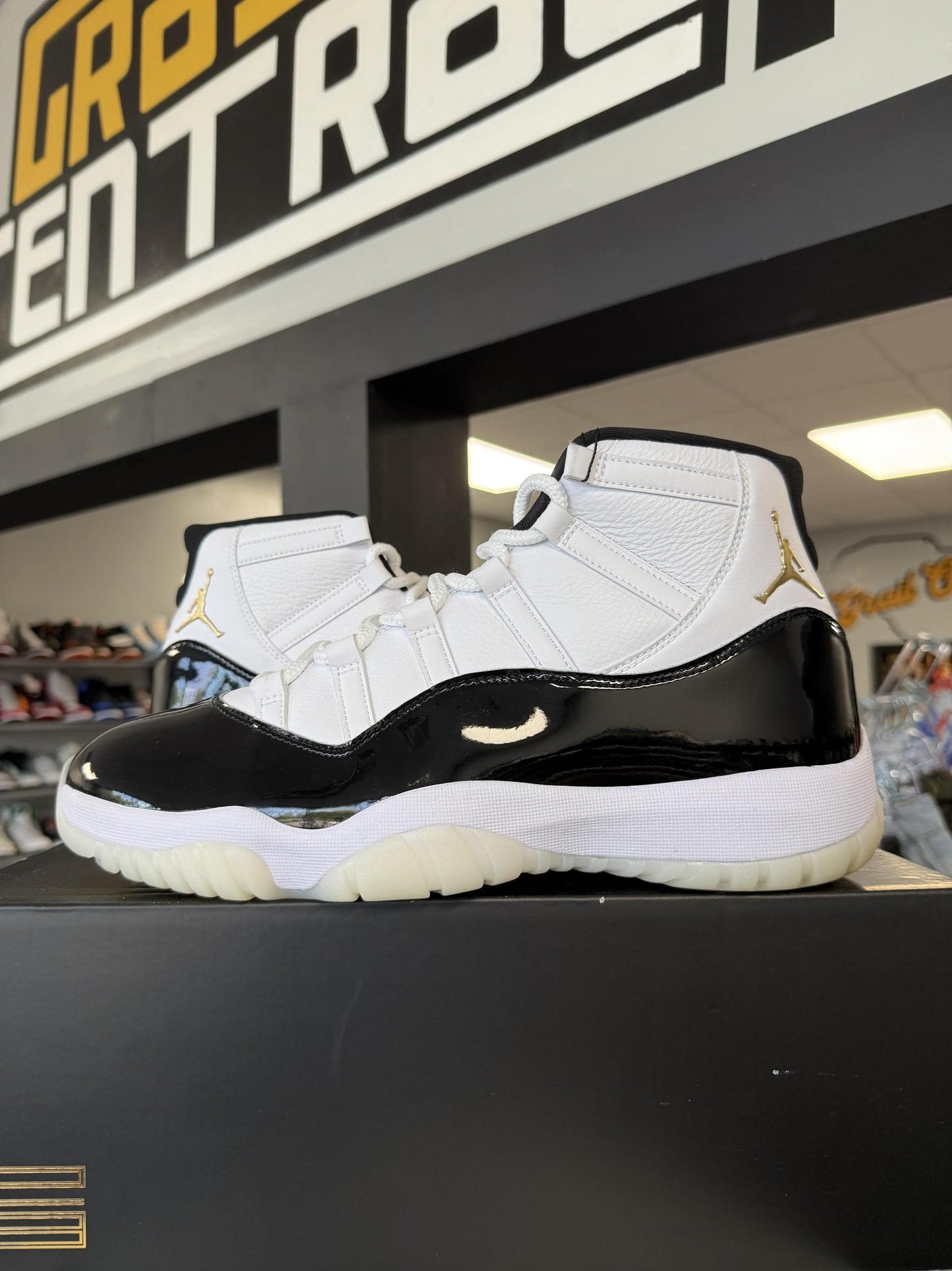 Jordan 11 "Gratitude" Used Size 13