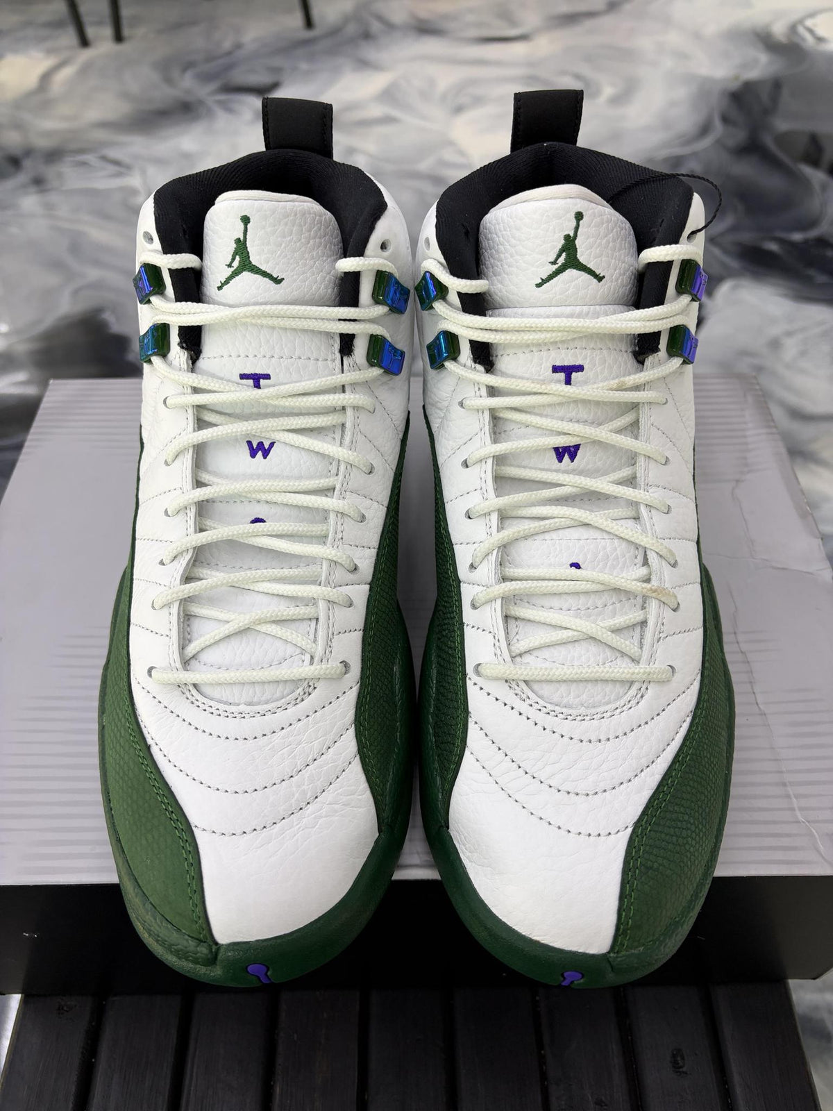 Jordan 12 "Bucks" Used Size 8.5