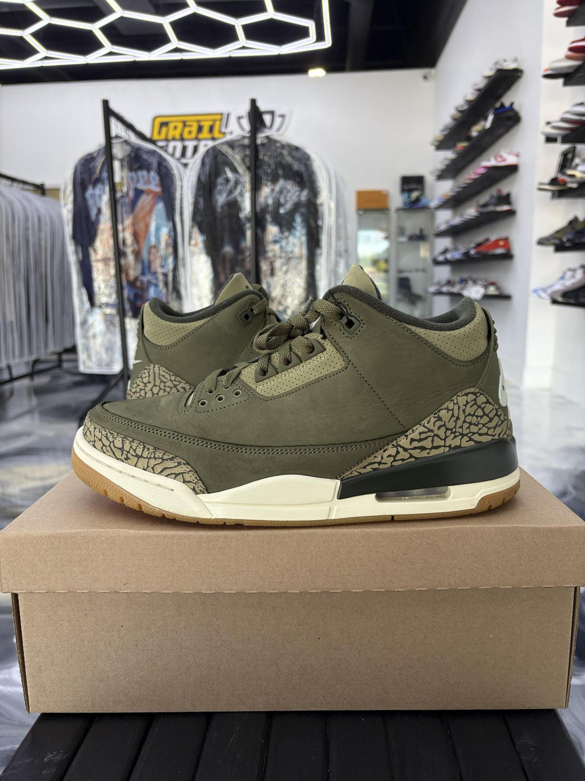 Jordan 3 "Family Affair" Used Size 10.5