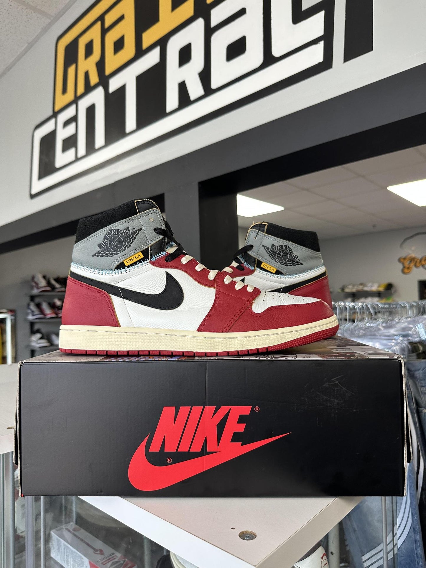 Jordan 1 Union LA "Chicago Shadow" Used Size 14