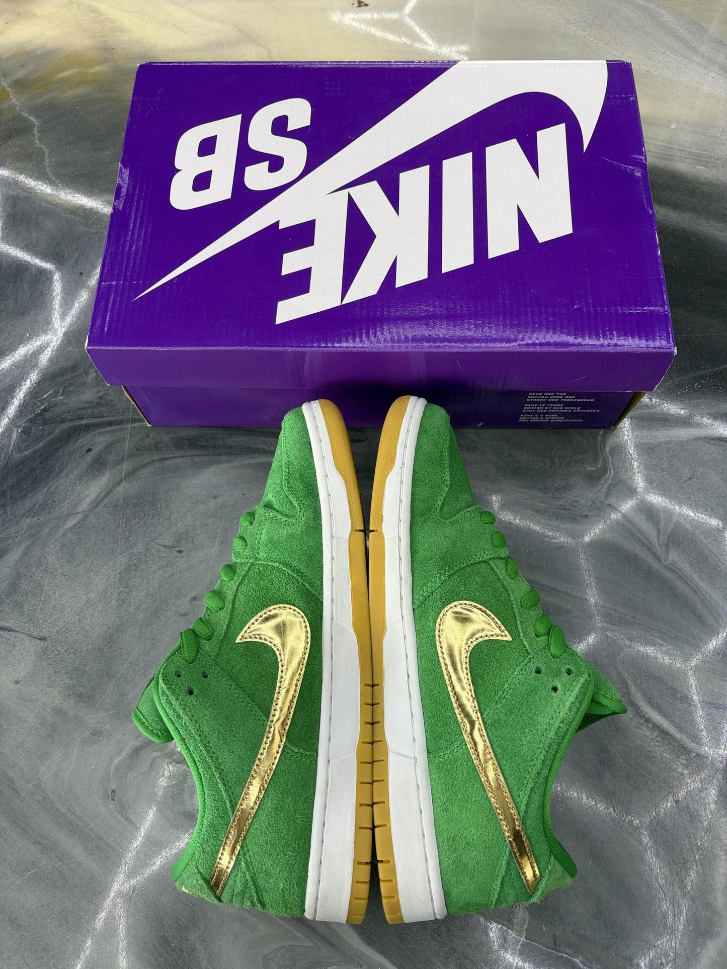 Nike SB Dunk Low "St. Patricks Day" Used Size 9.5