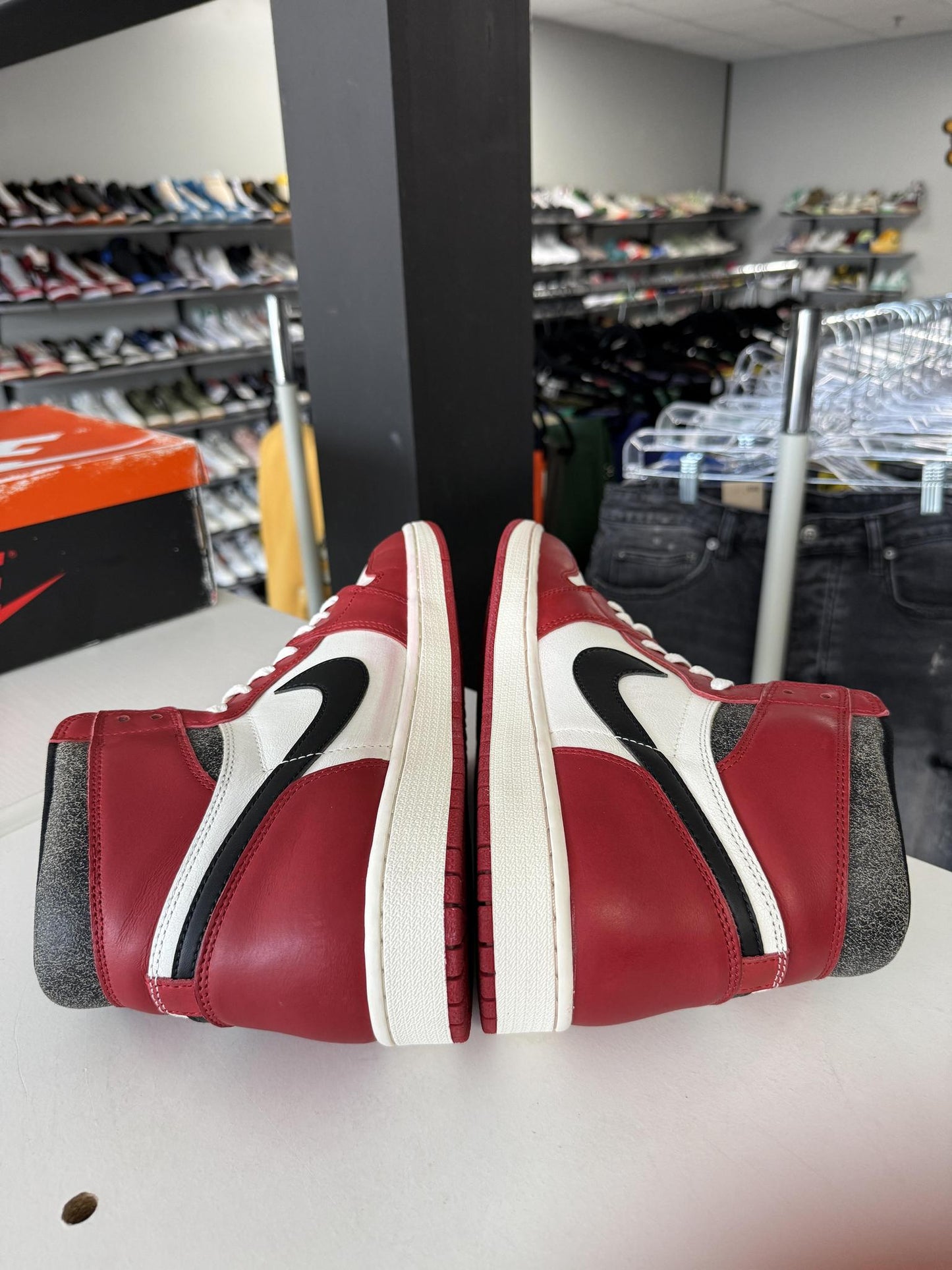 Jordan 1 "Lost and Found" Used Size 12