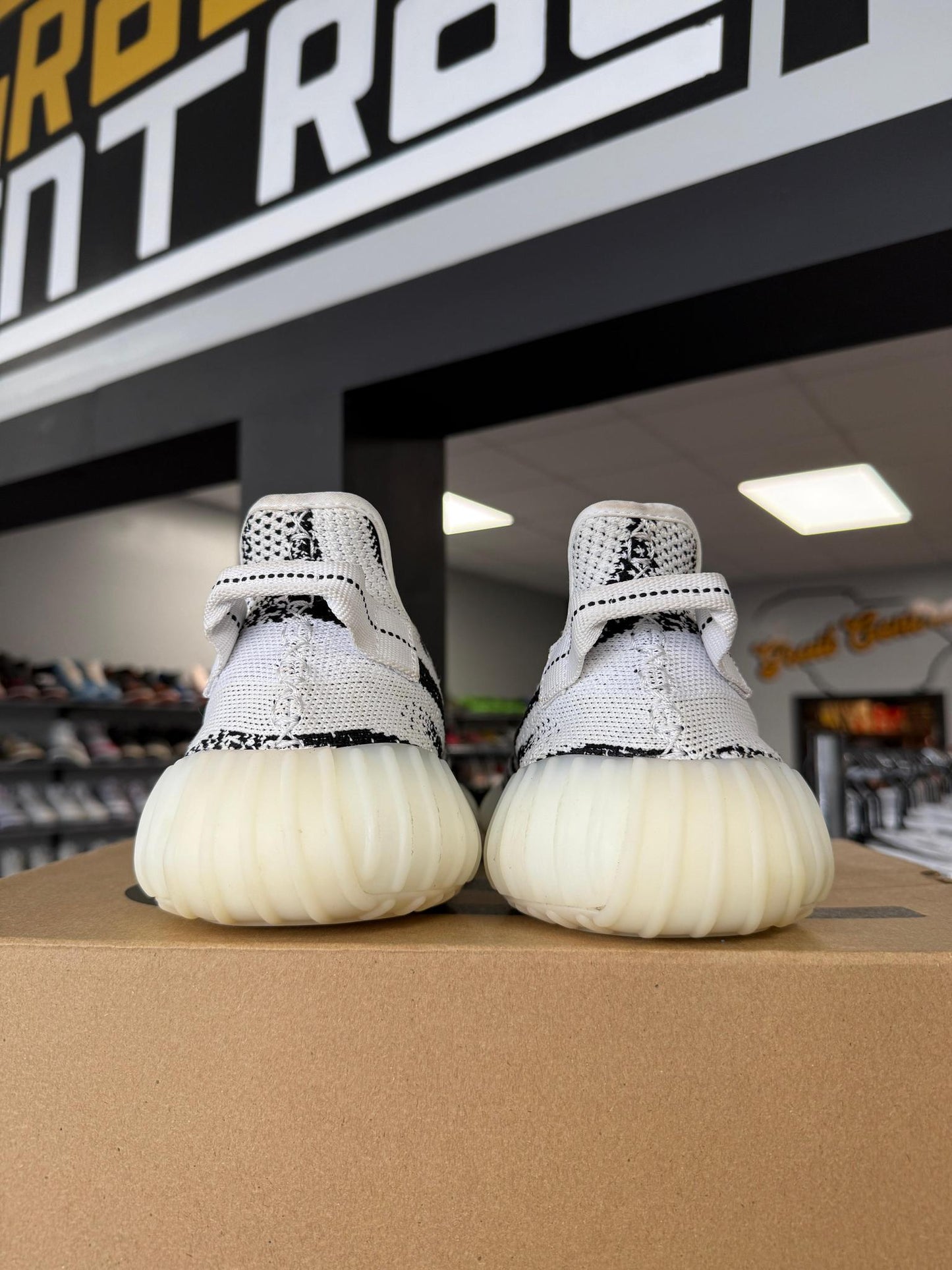 Yeezy 350 V2 "Zebra" Used Size 12
