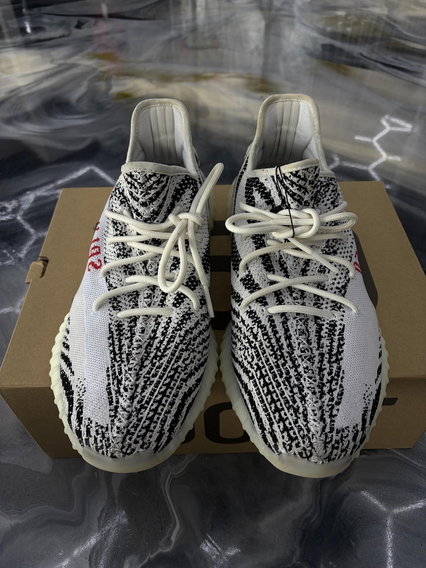 Yeezy 350 V2 "Zebra" Used Size 14