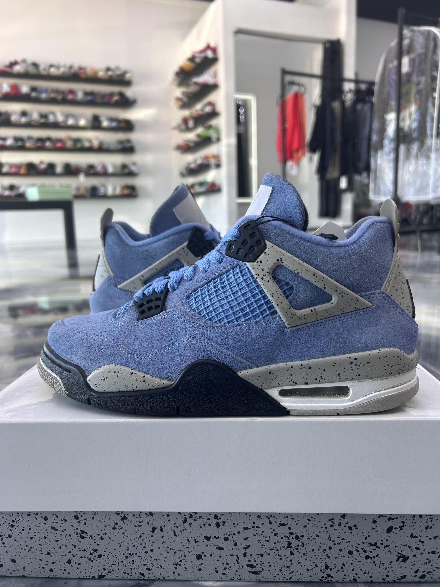 Jordan 4 "UNC" Used Size 9