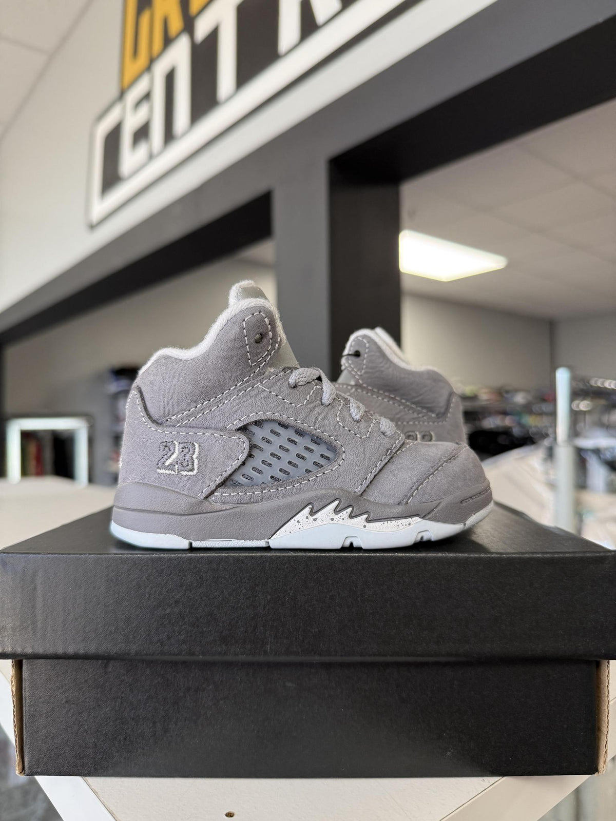 Jordan 5 Wolf Grey Used Size 5C