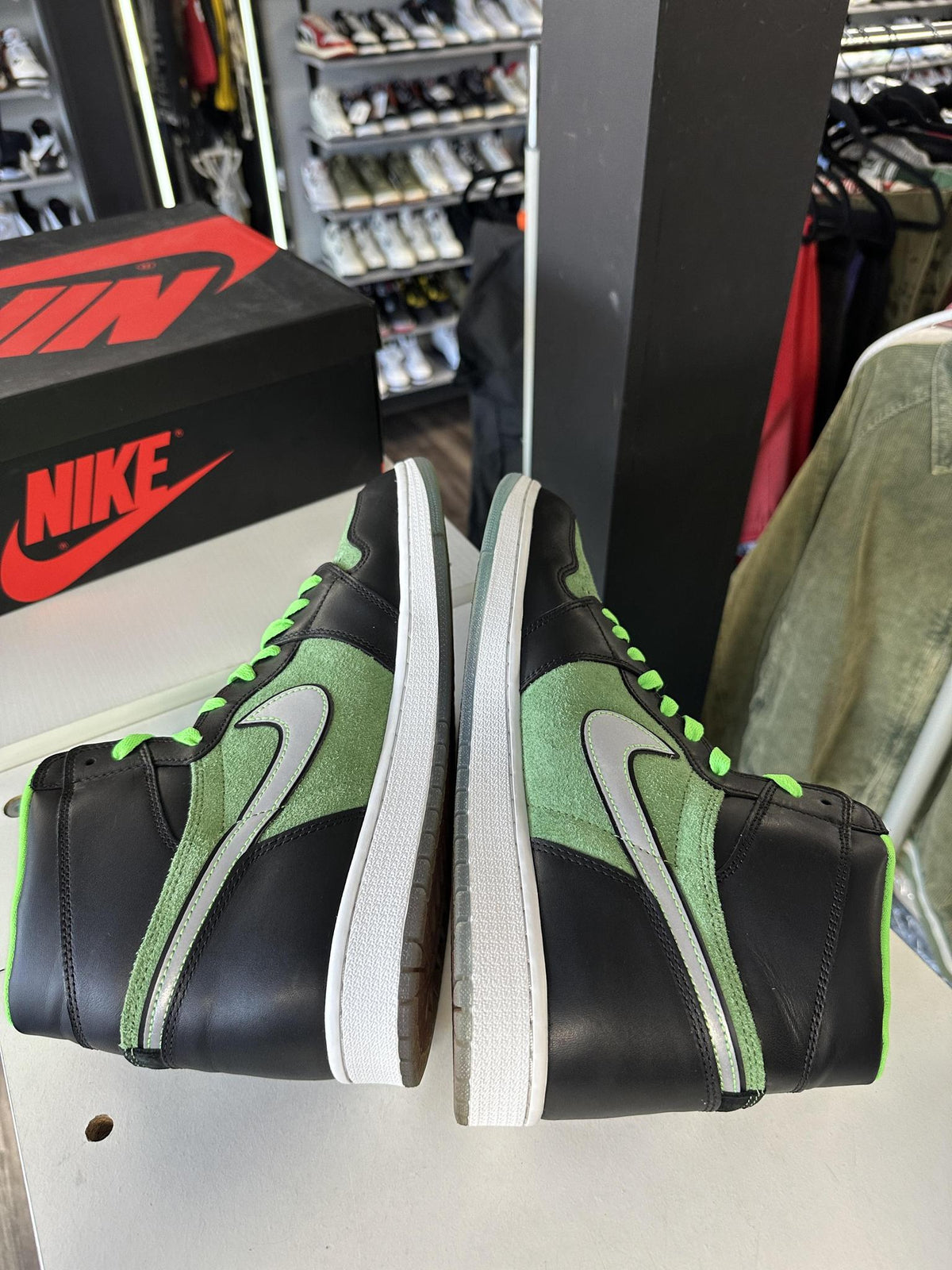 Jordan 1 Zoom "Zen Green" Used Size 14