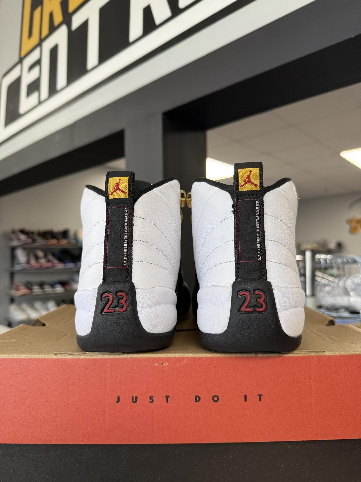 Jordan 12 "Taxi" Used Size 5Y/6.5W