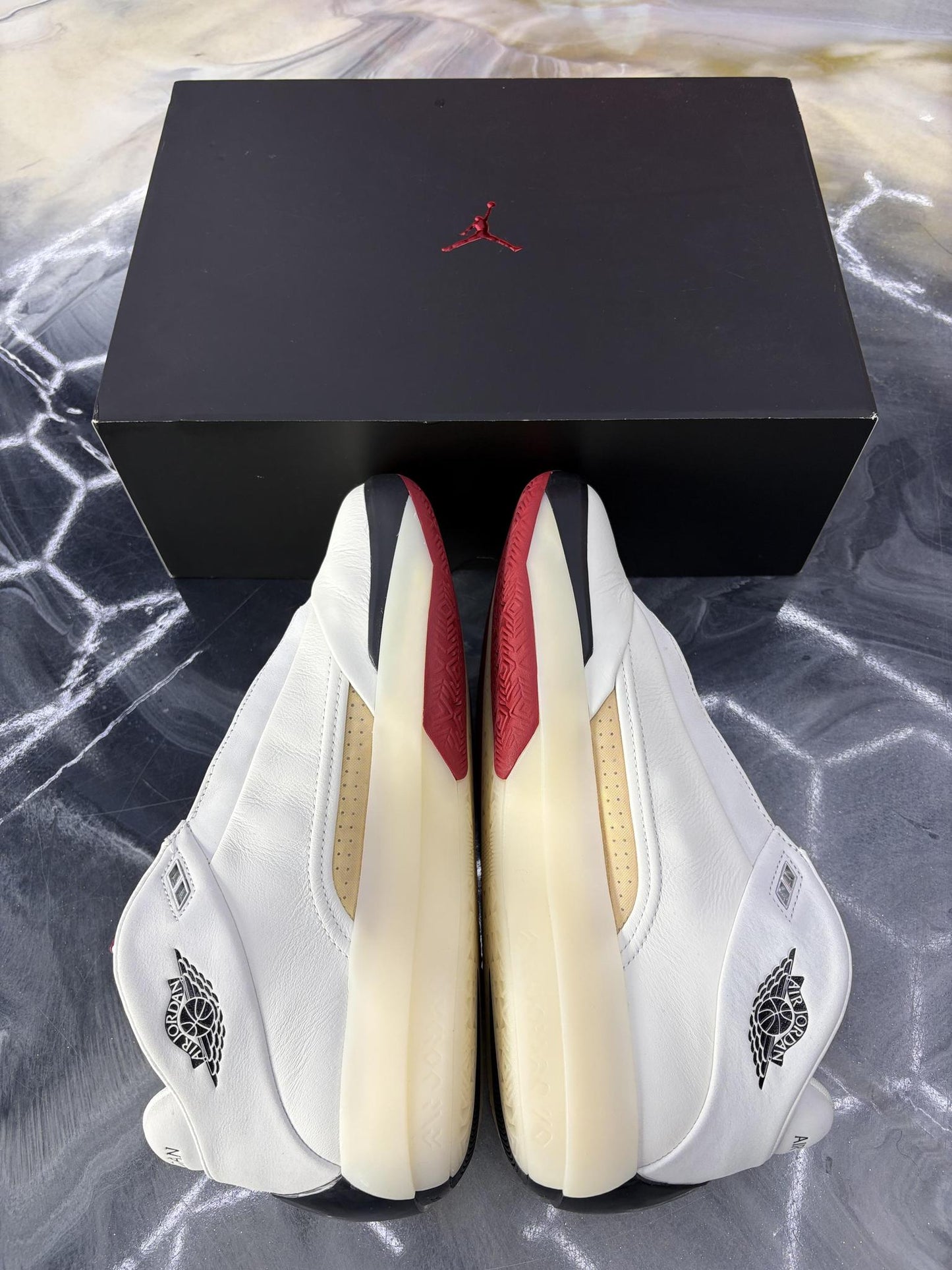 Jordan 40 "Chicago Cream" Used Size 10